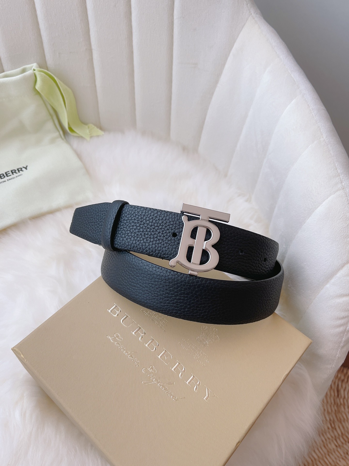 Burberry belt