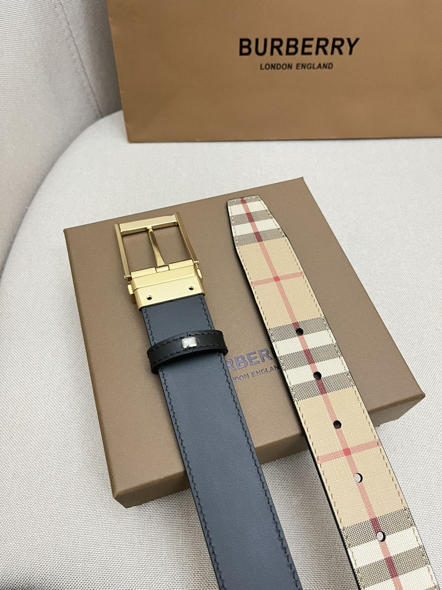 Burberry belt