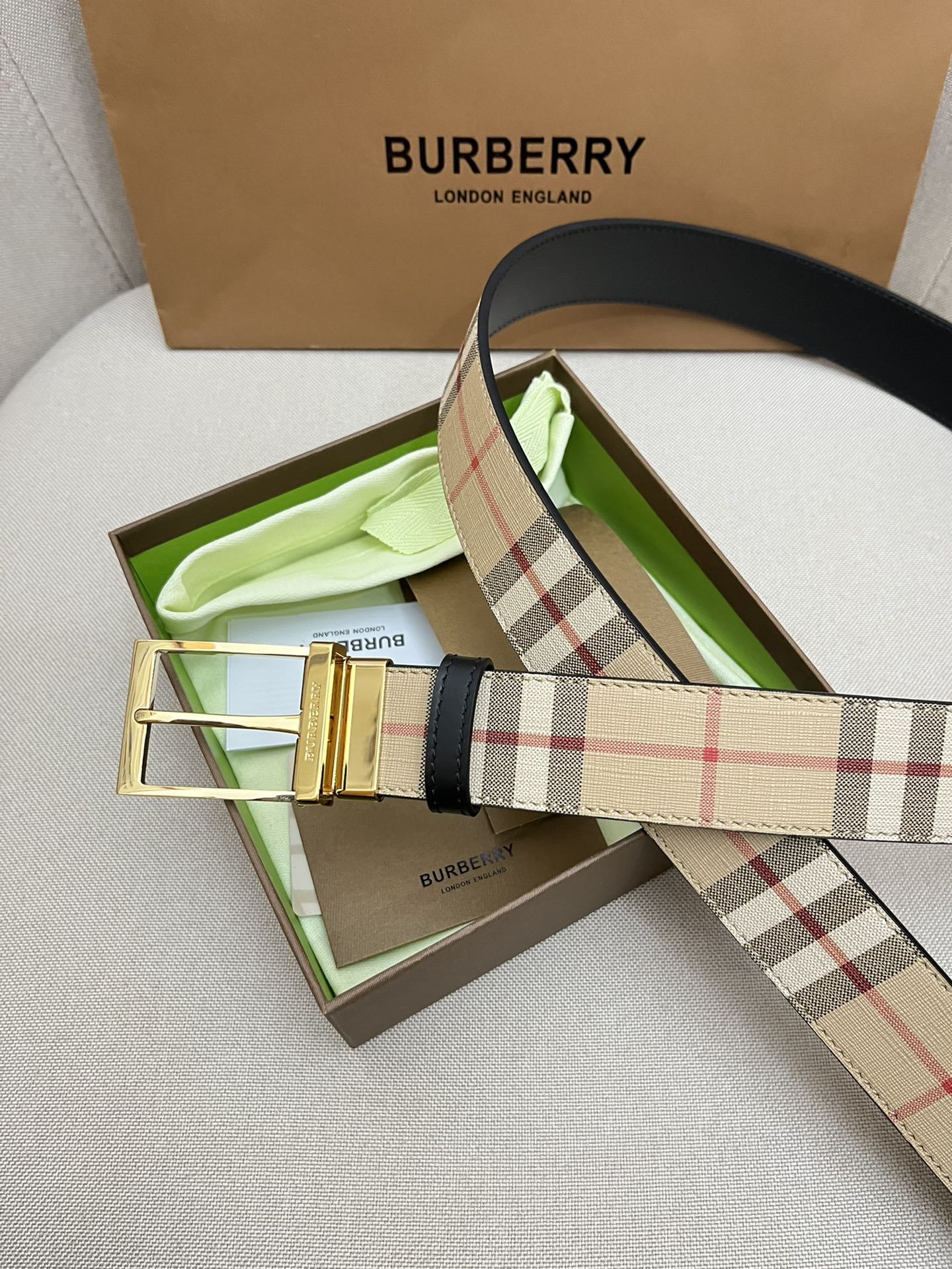 Burberry belt