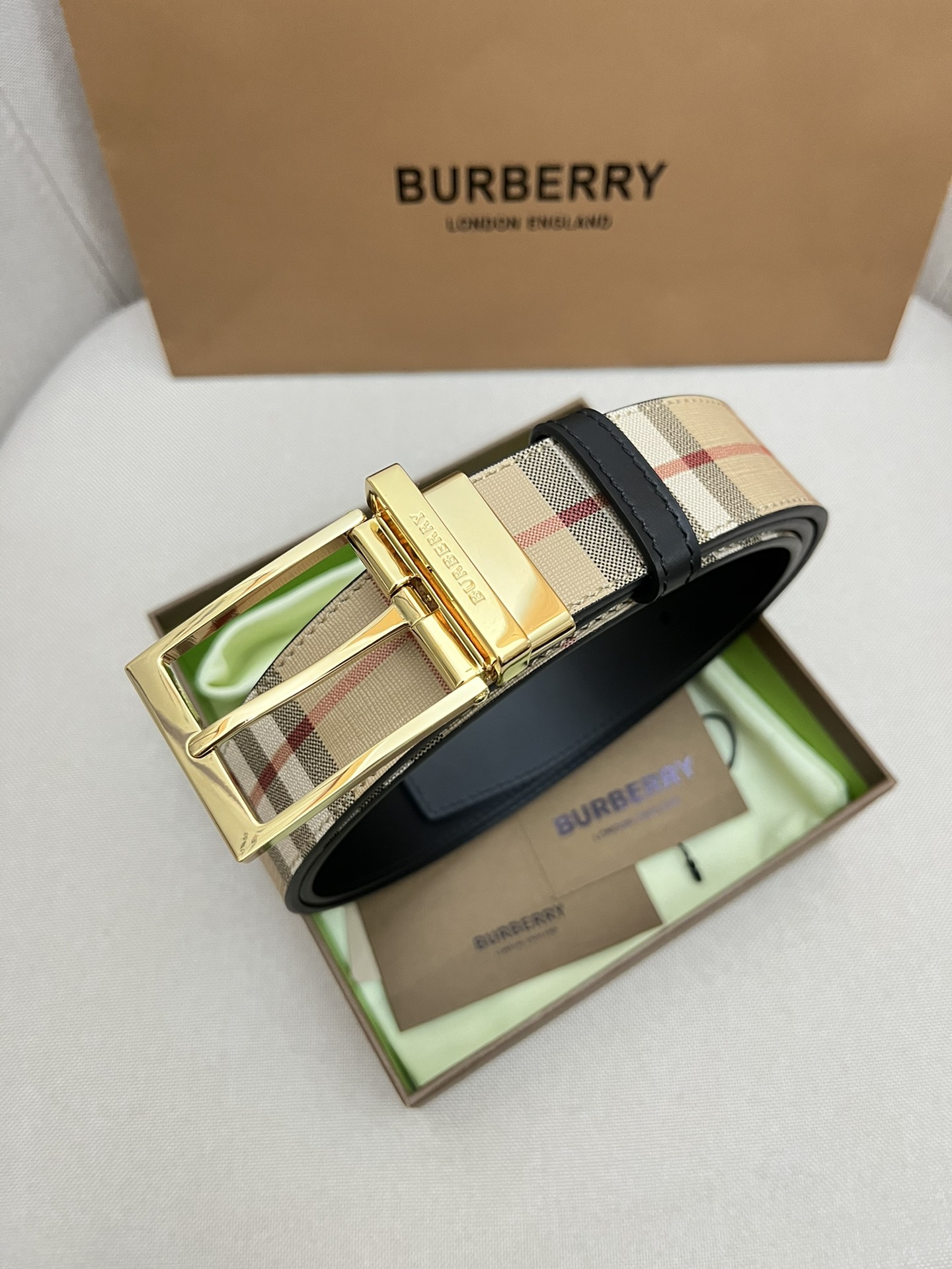 Burberry belt
