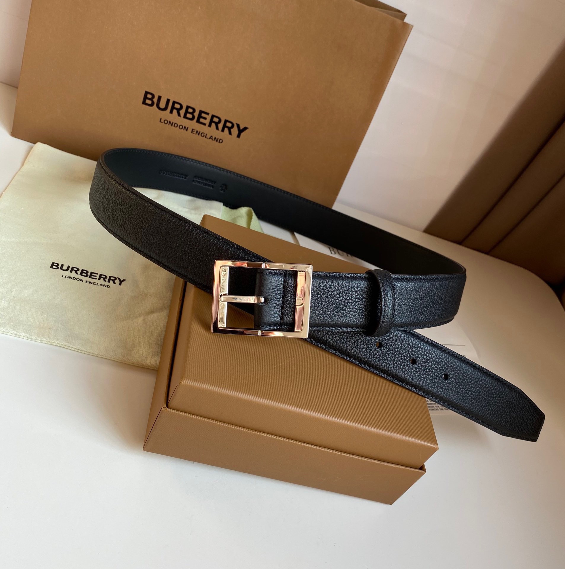 Burberry belt