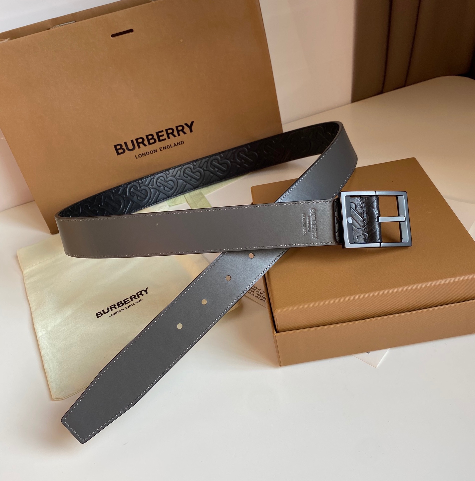 Burberry belt