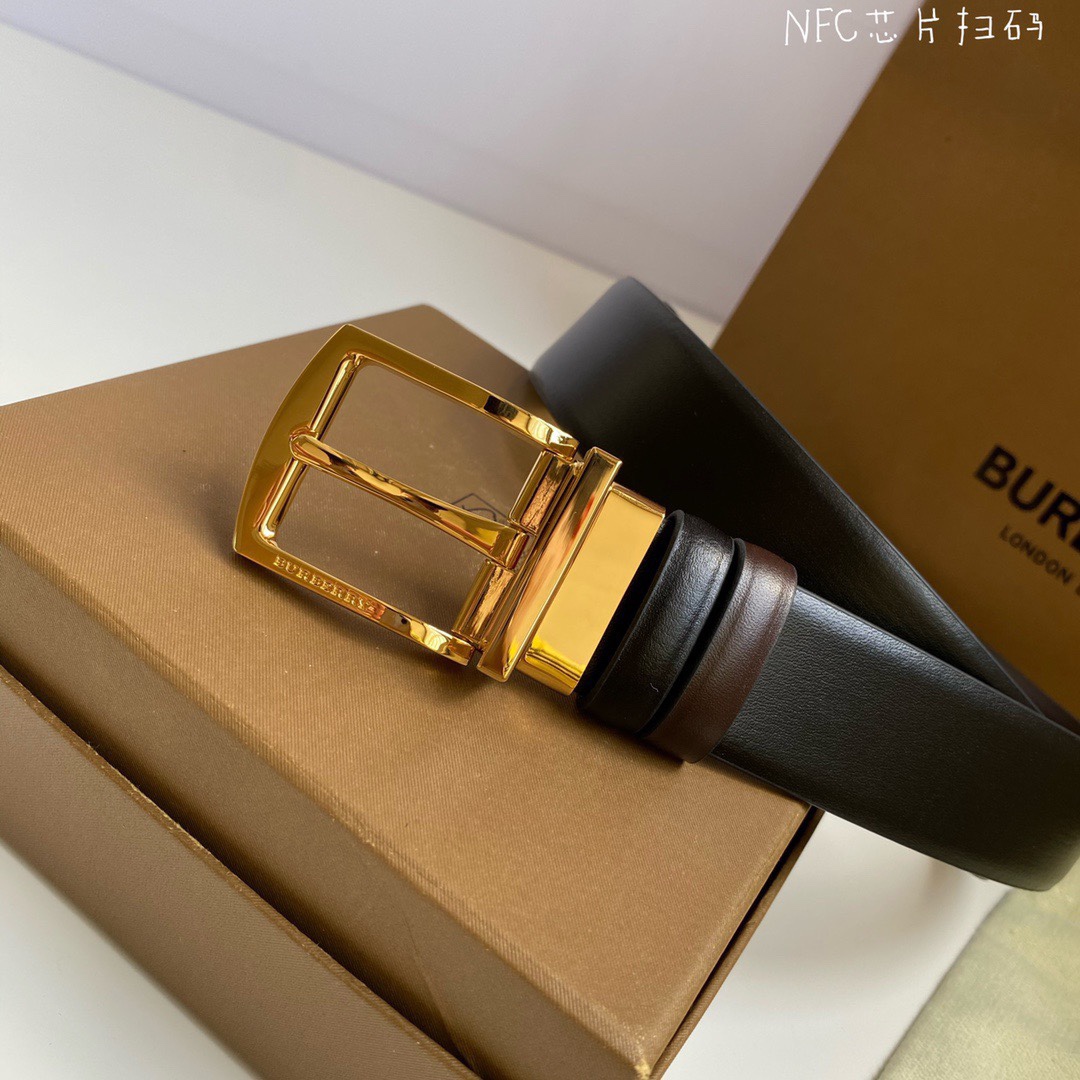 Burberry belt