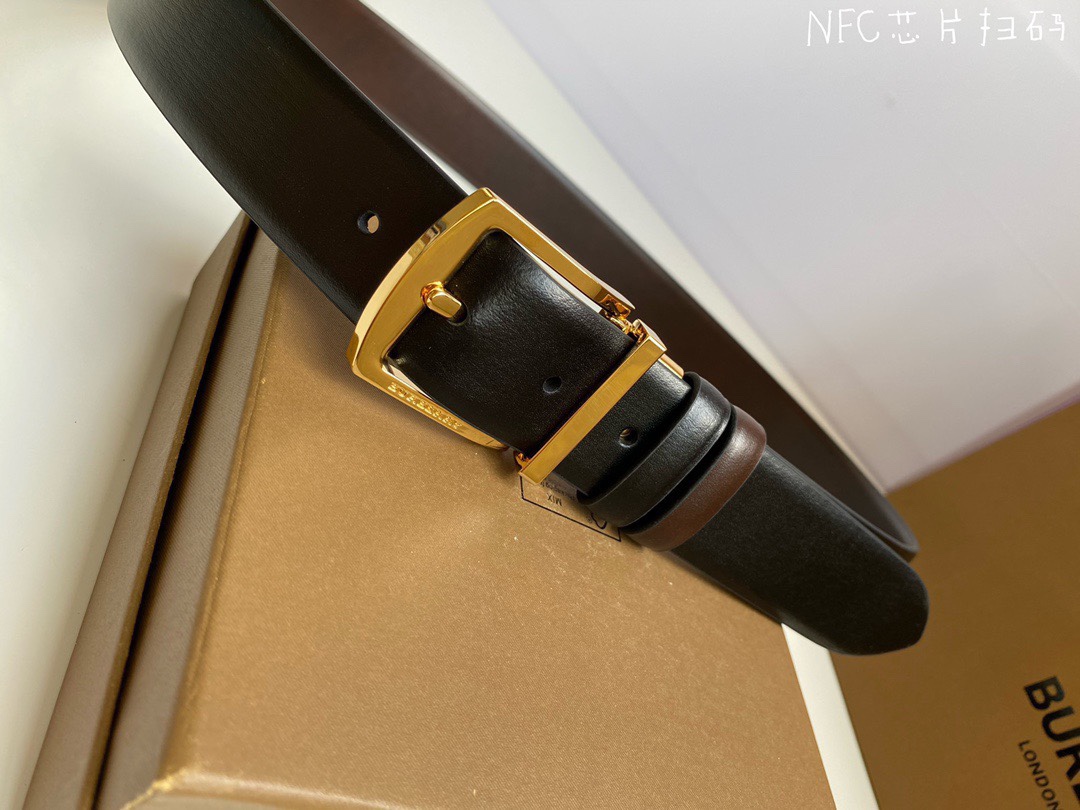 Burberry belt
