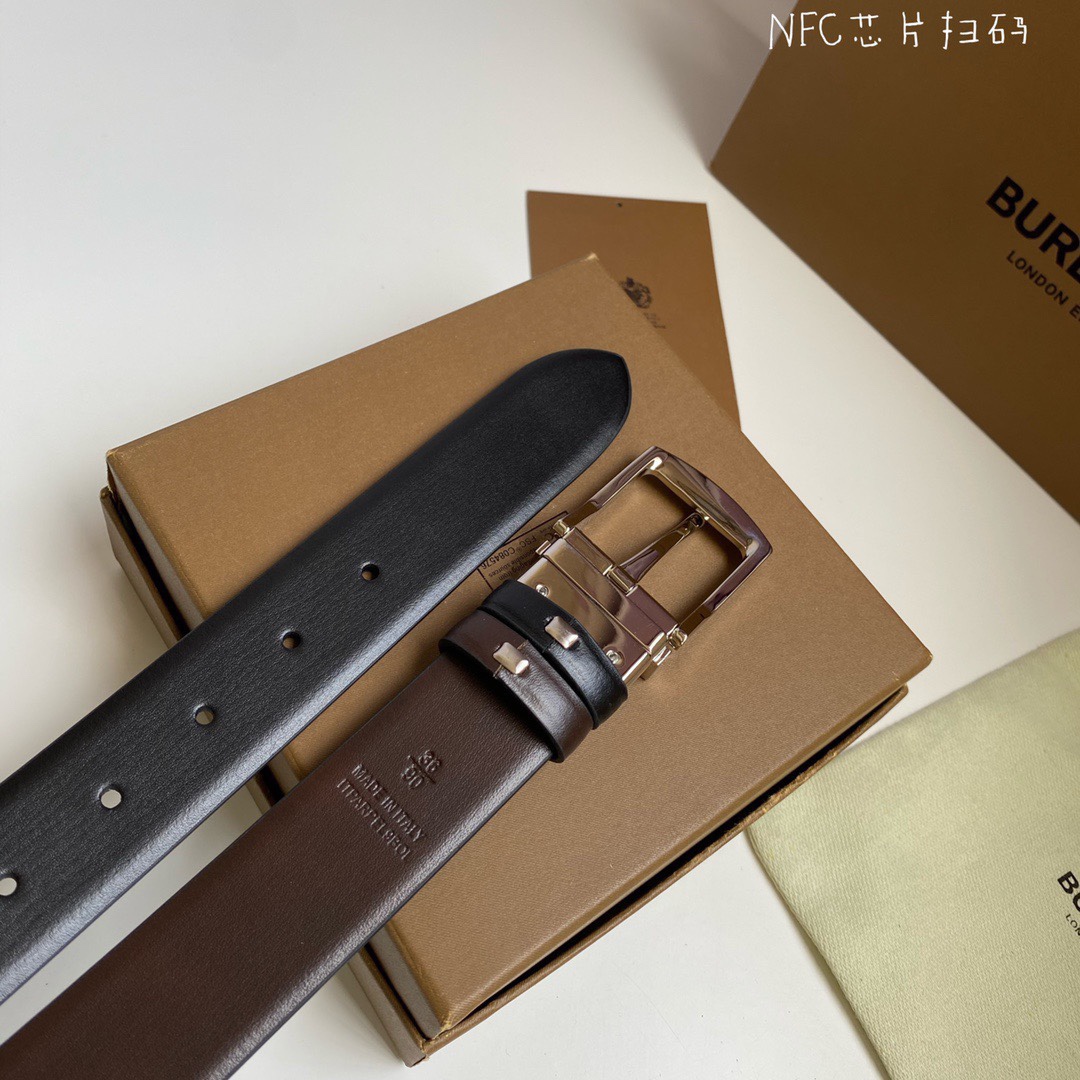 Burberry belt