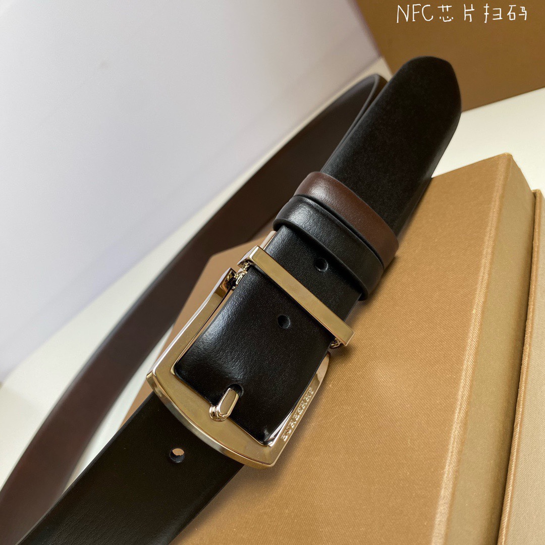Burberry belt