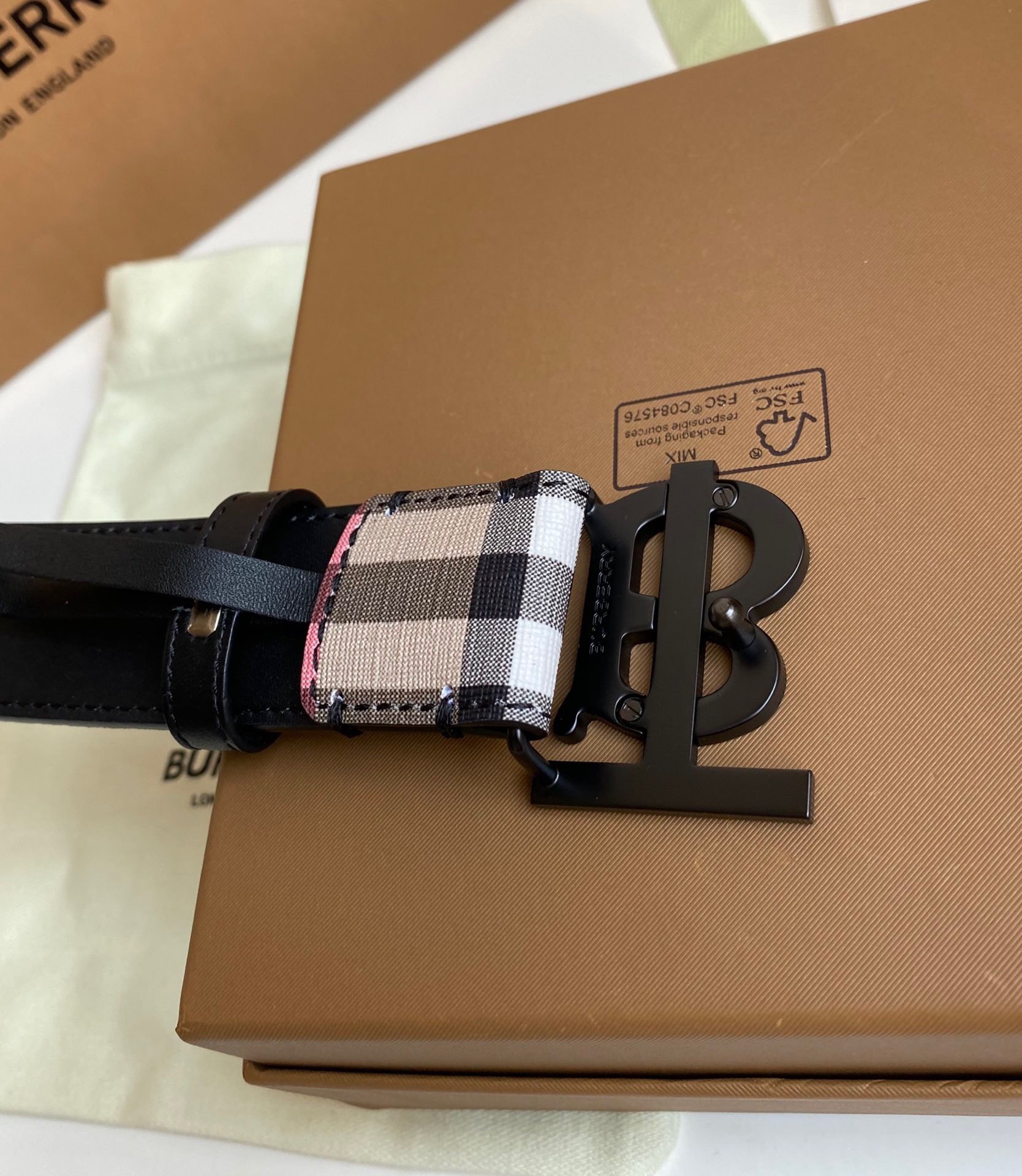 Burberry belt