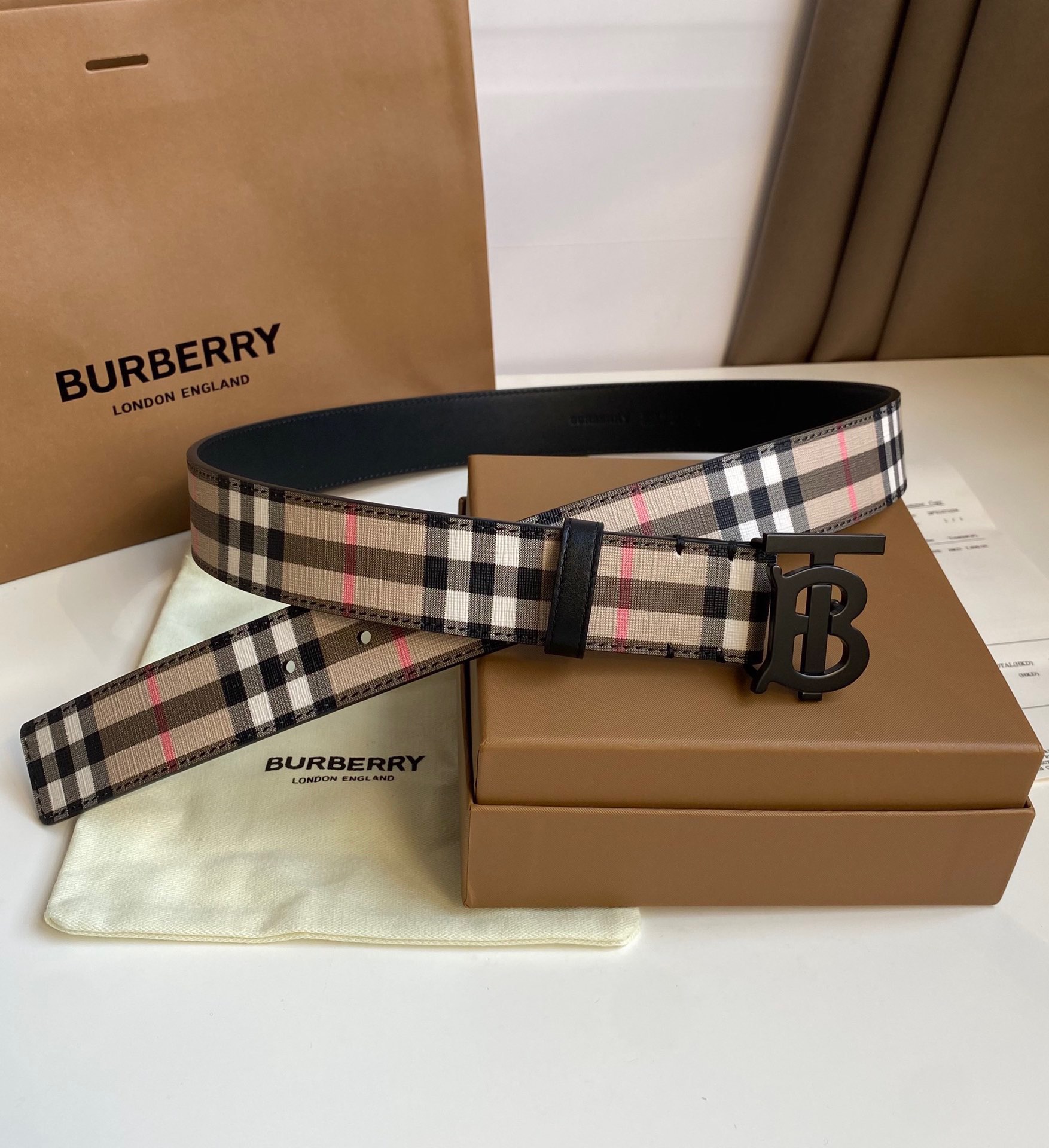 Burberry belt