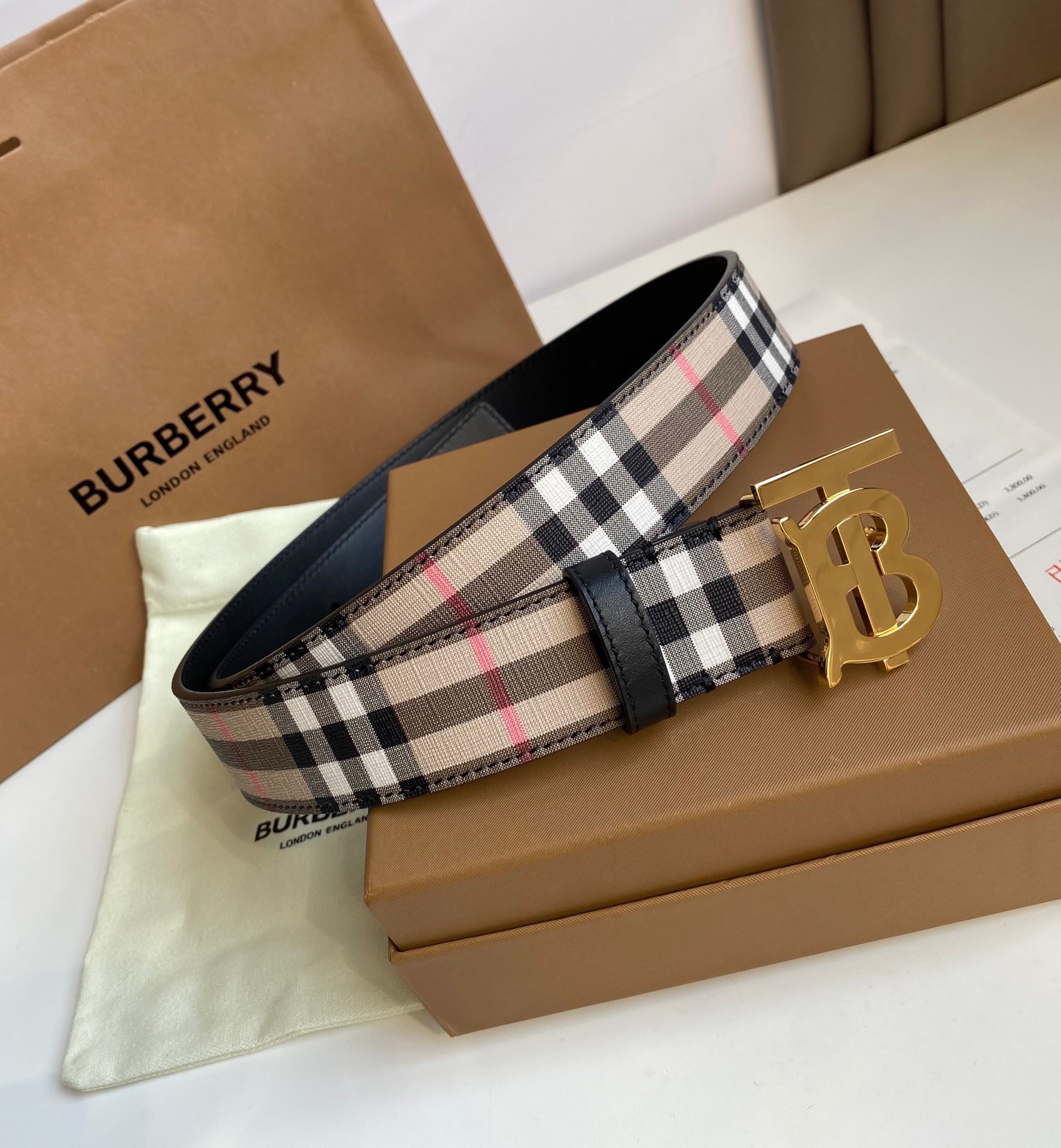 Burberry belt