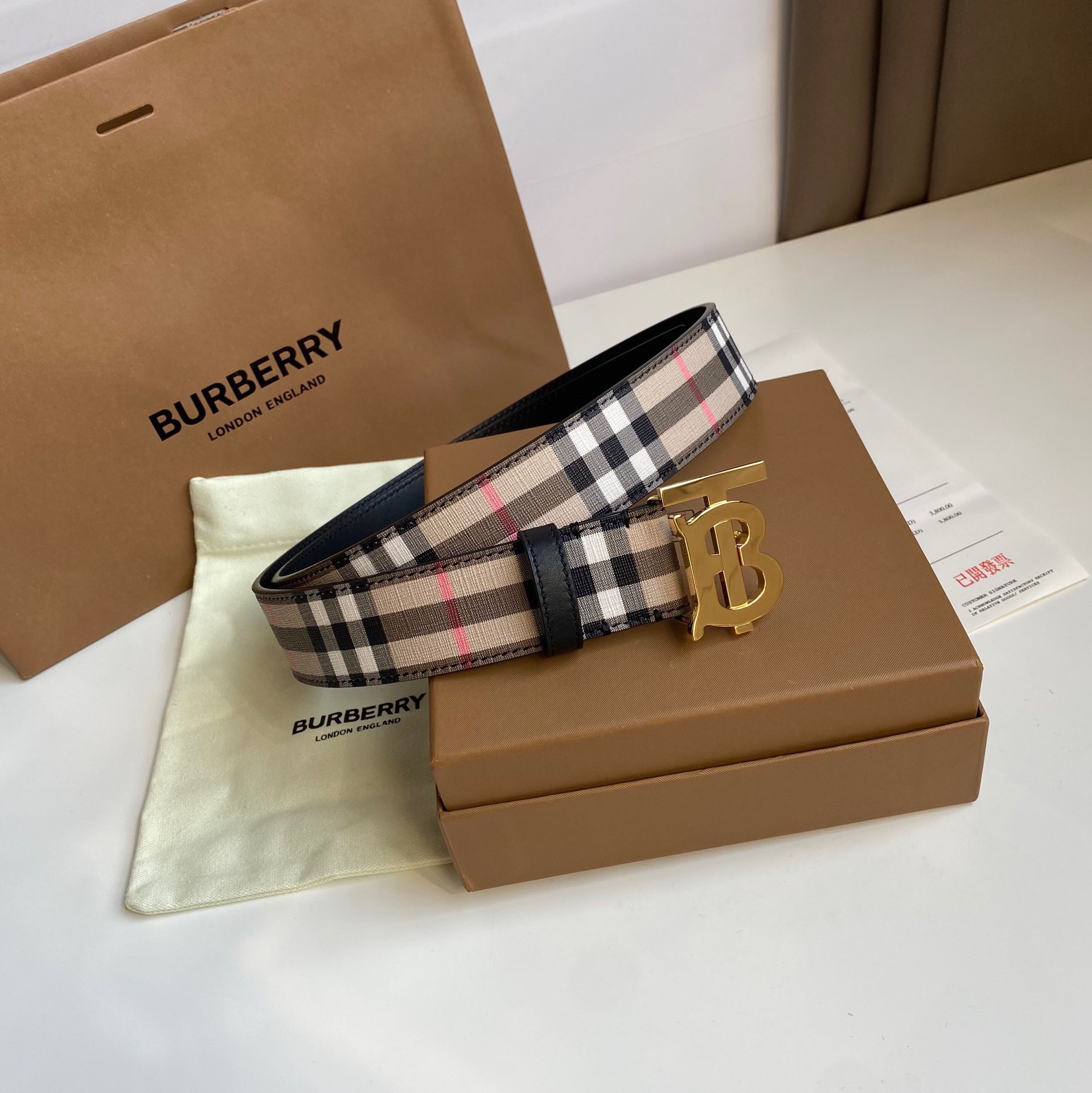 Burberry belt