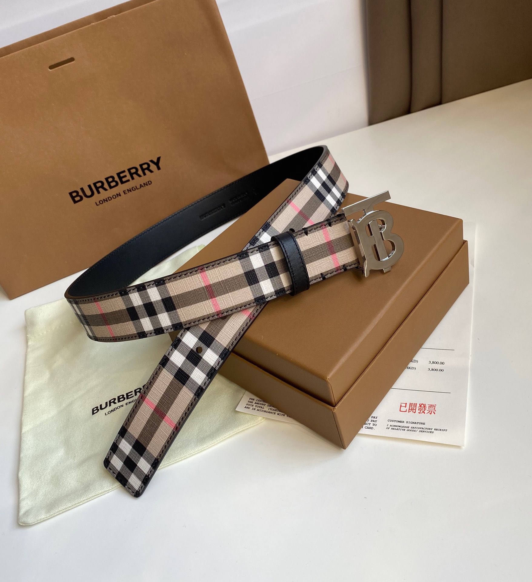 Burberry belt