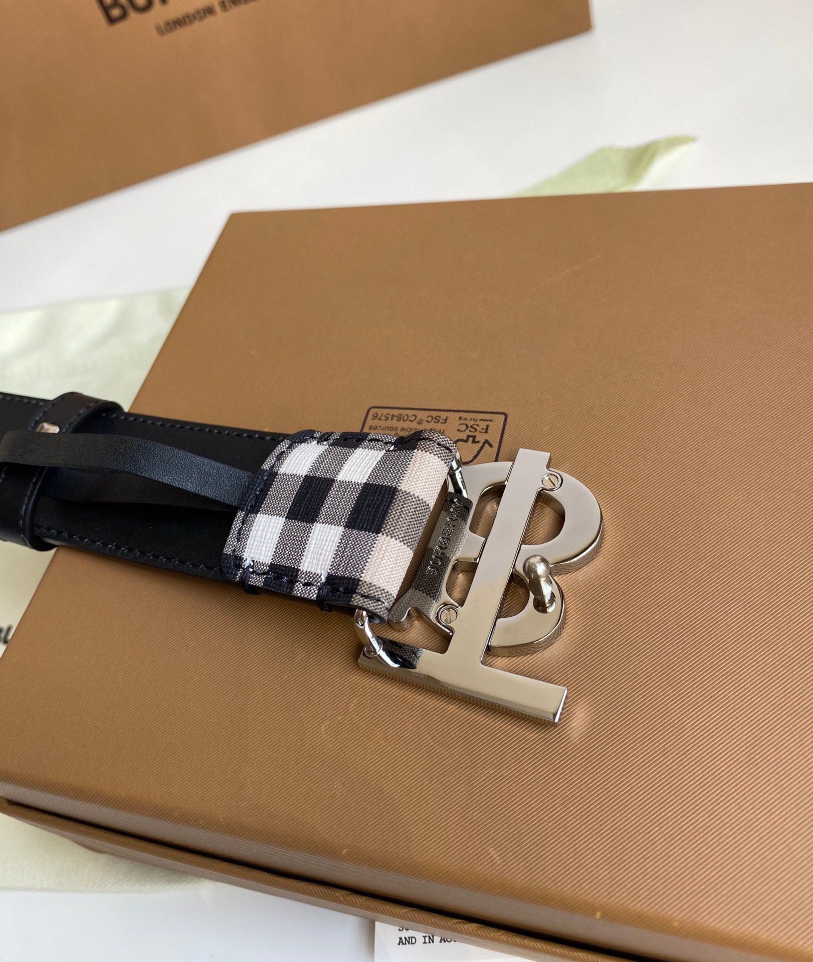 Burberry belt