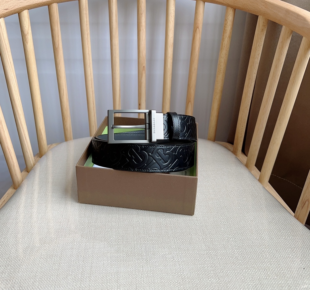 Burberry belt