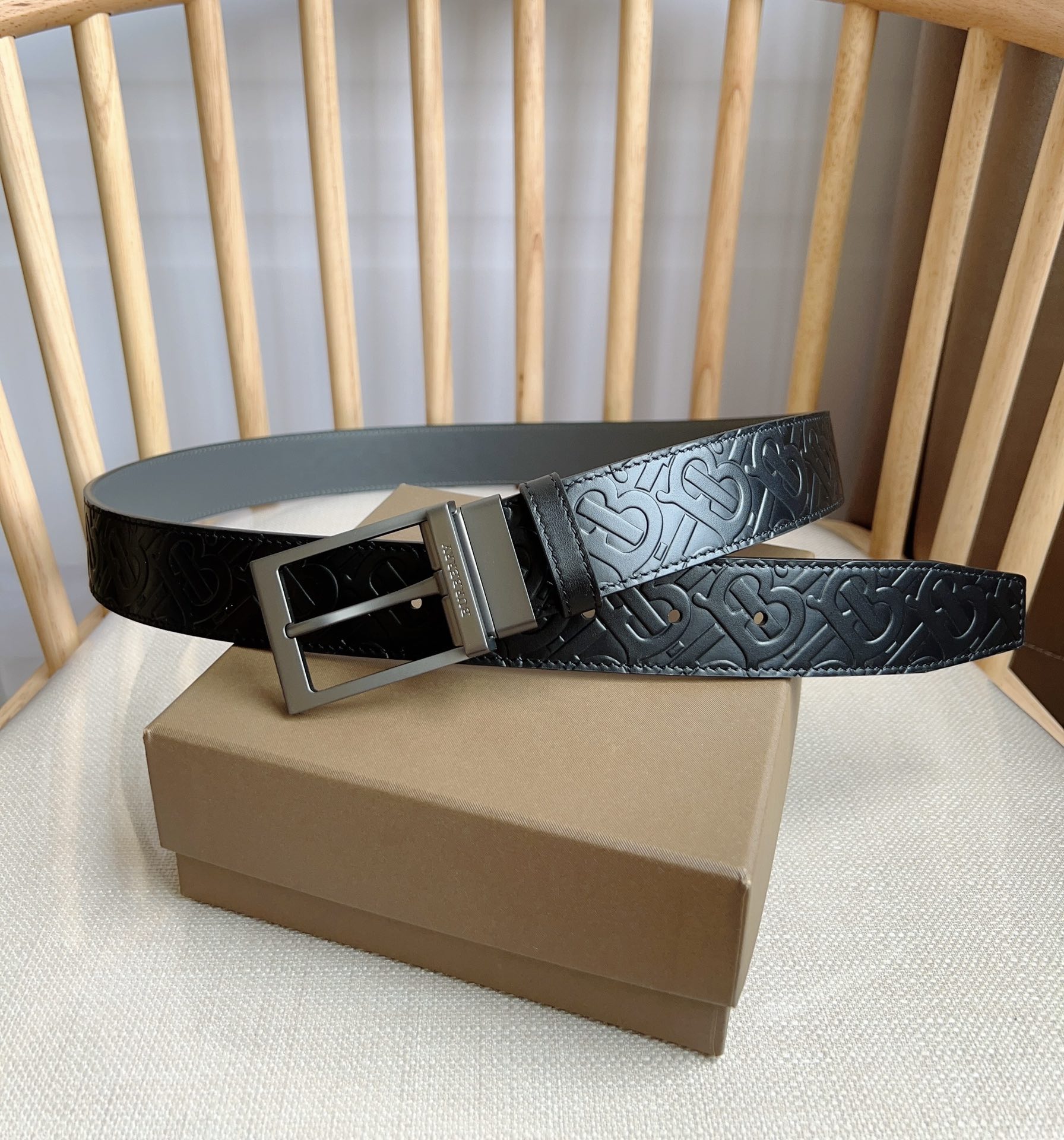 Burberry belt