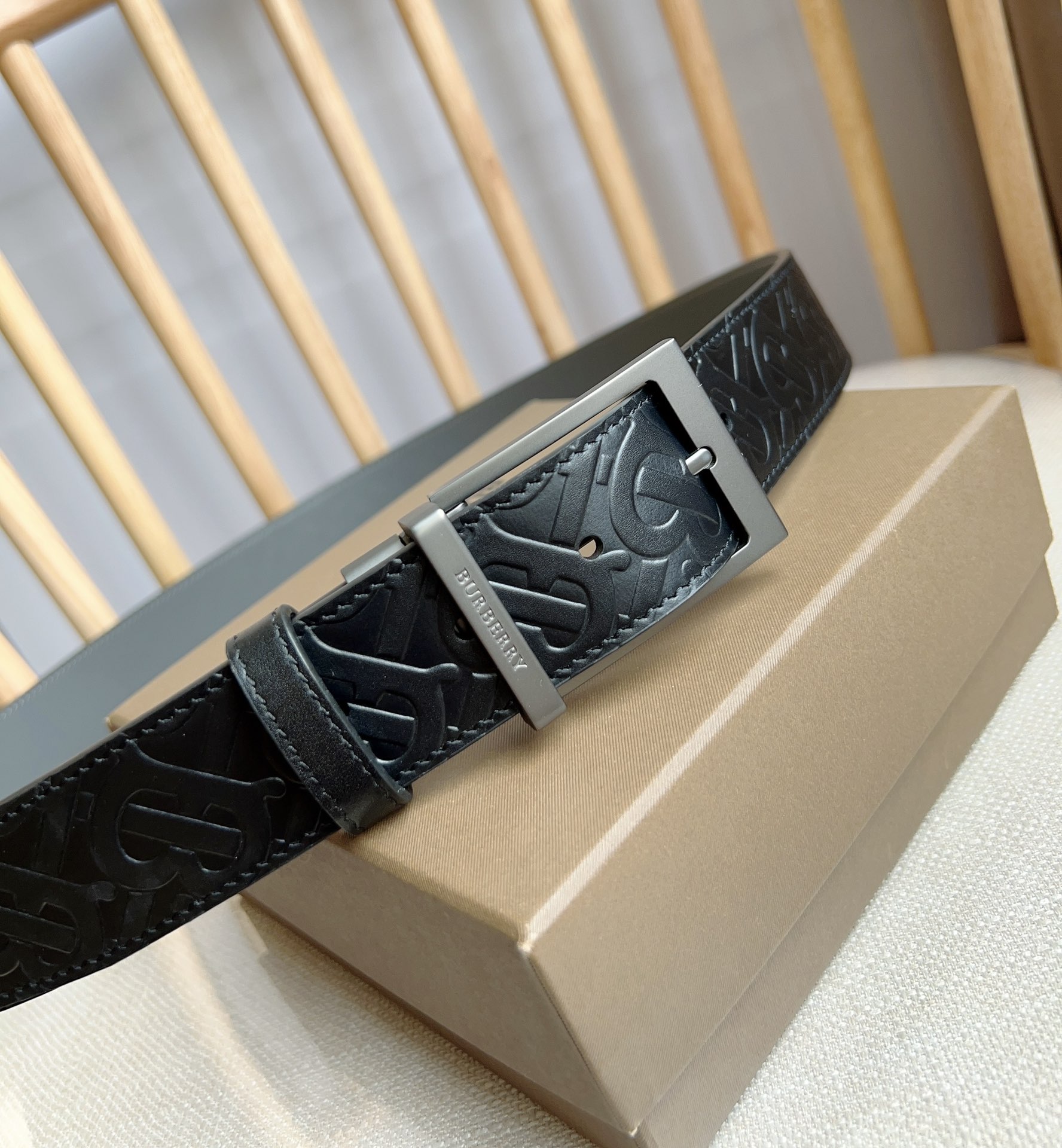 Burberry belt