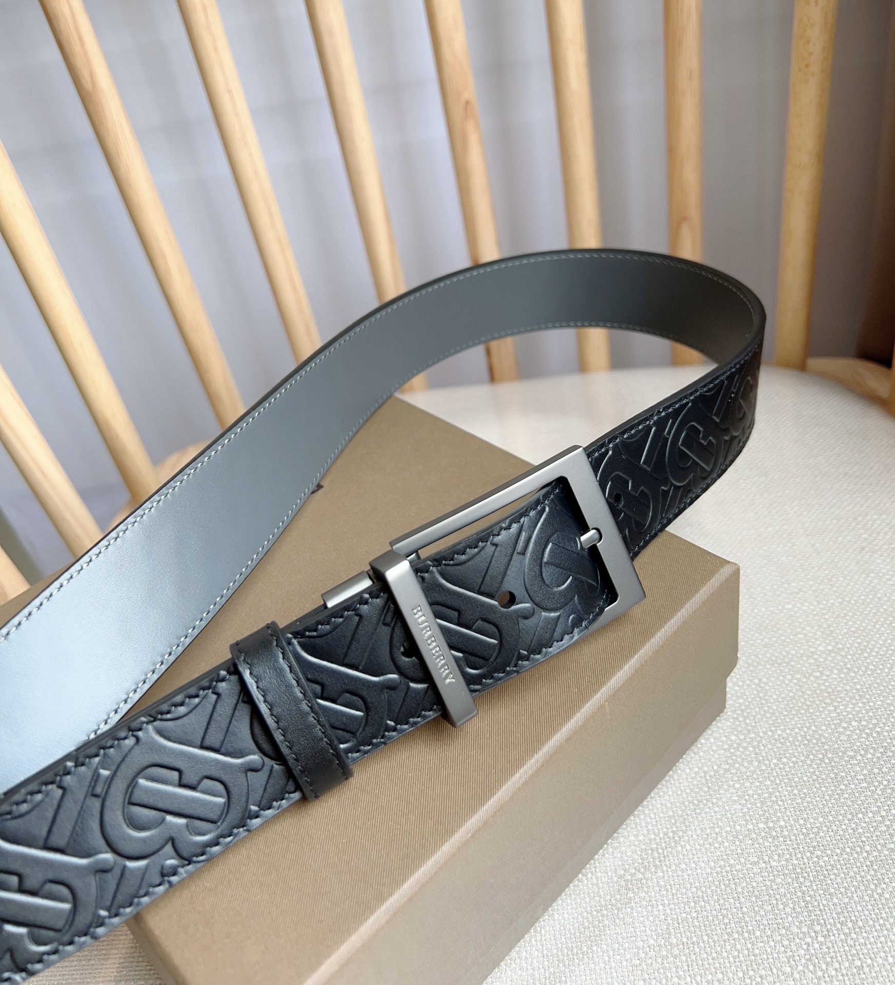 Burberry belt
