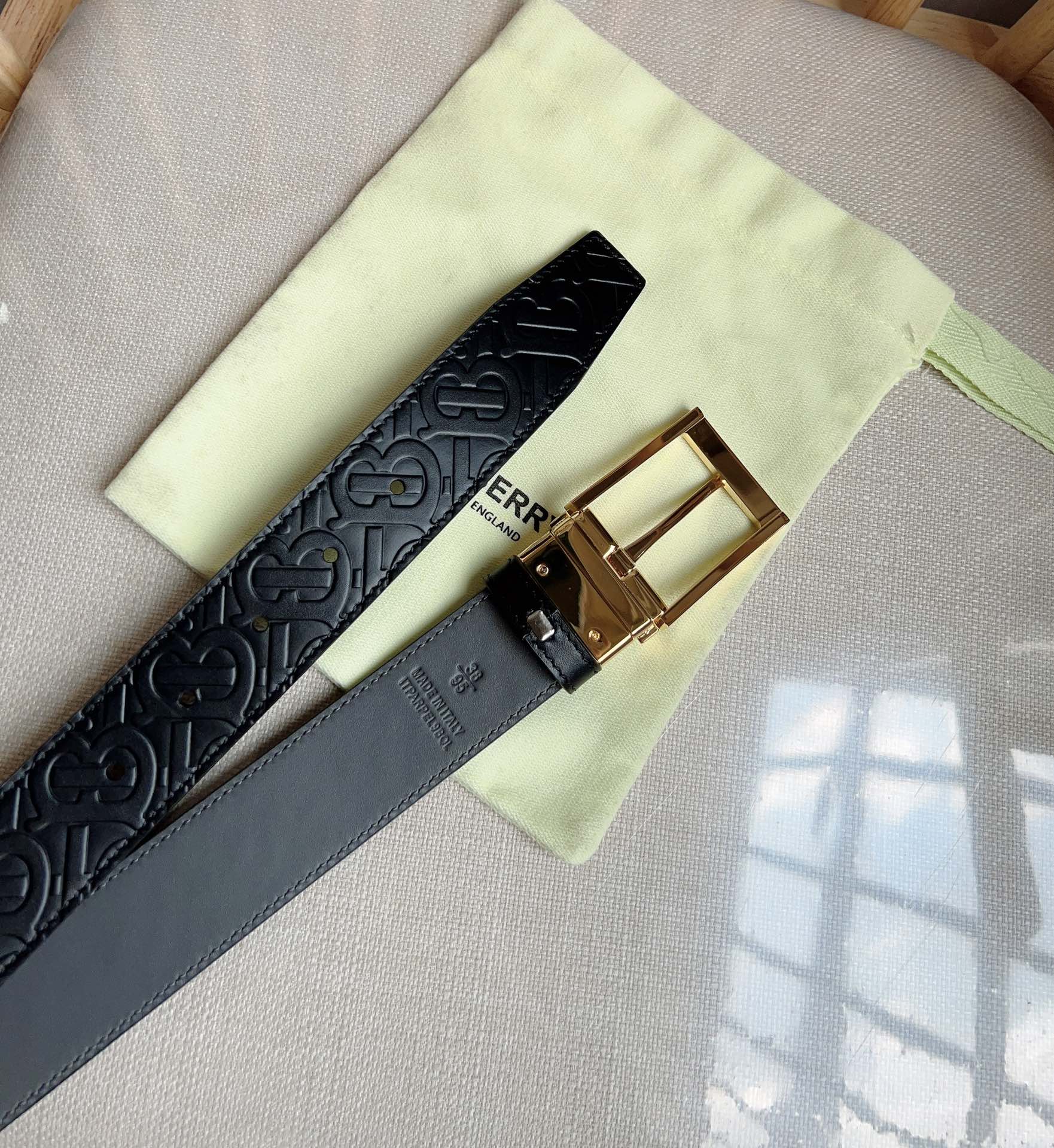 Burberry belt