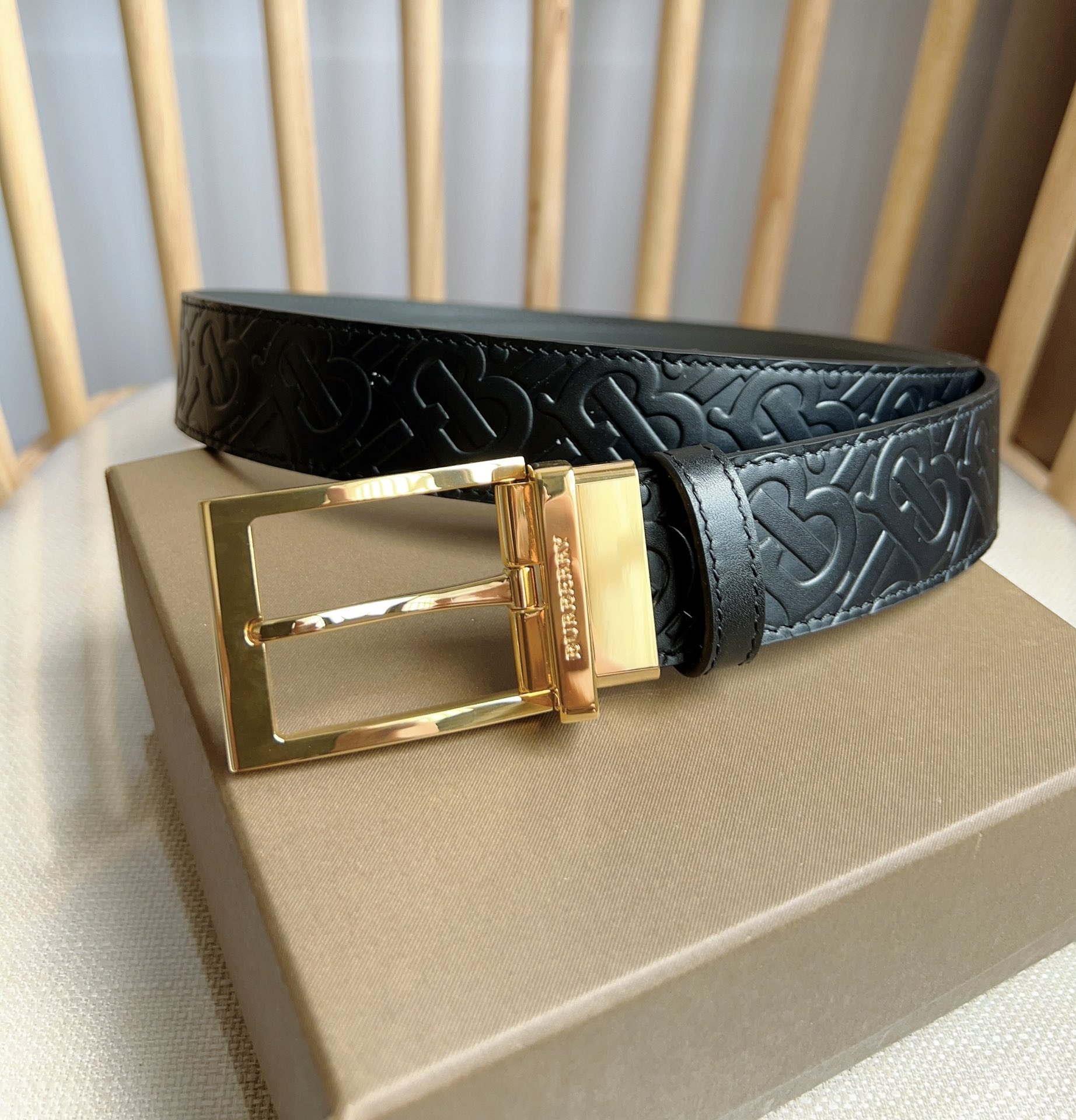 Burberry belt