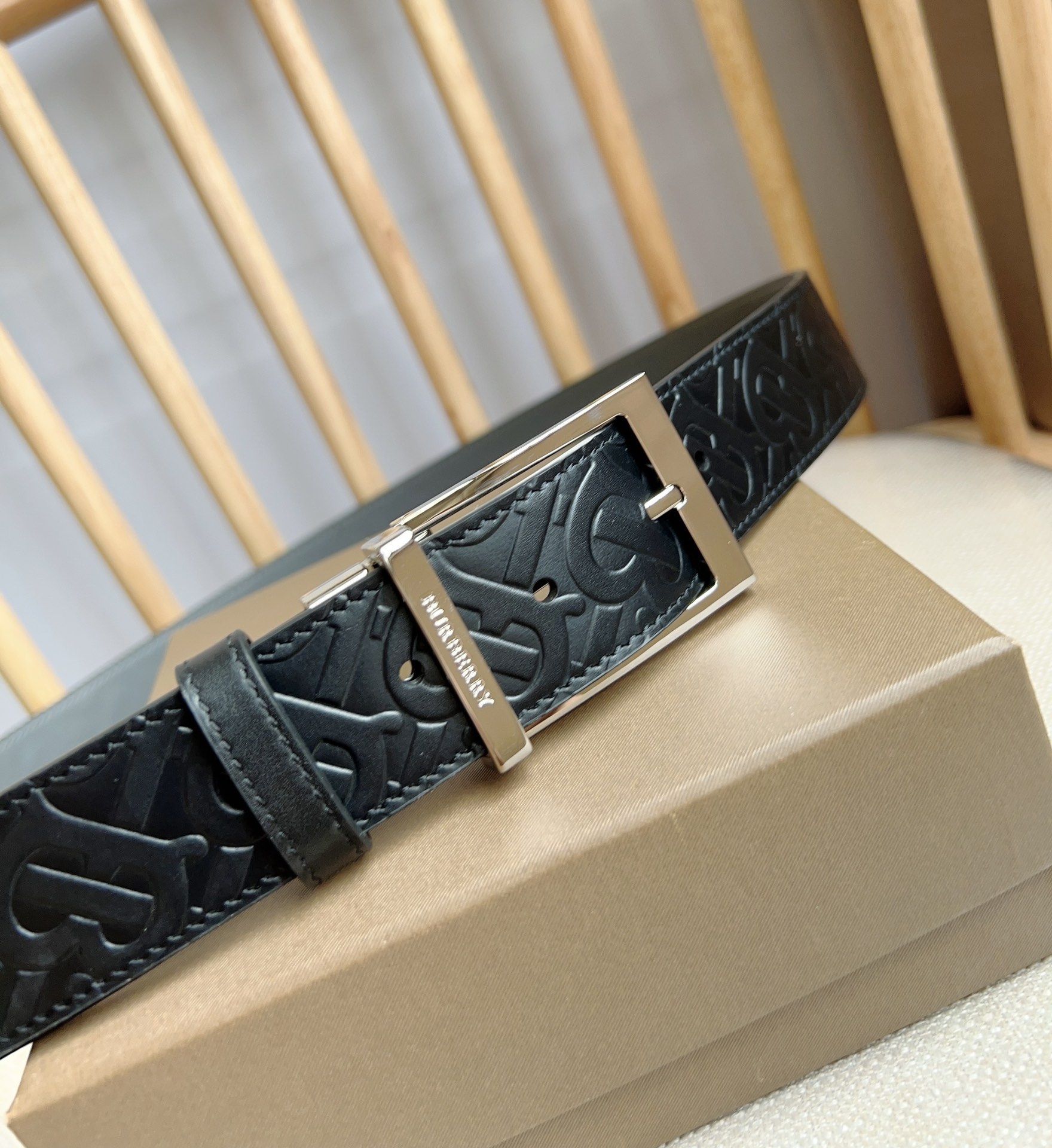 Burberry belt