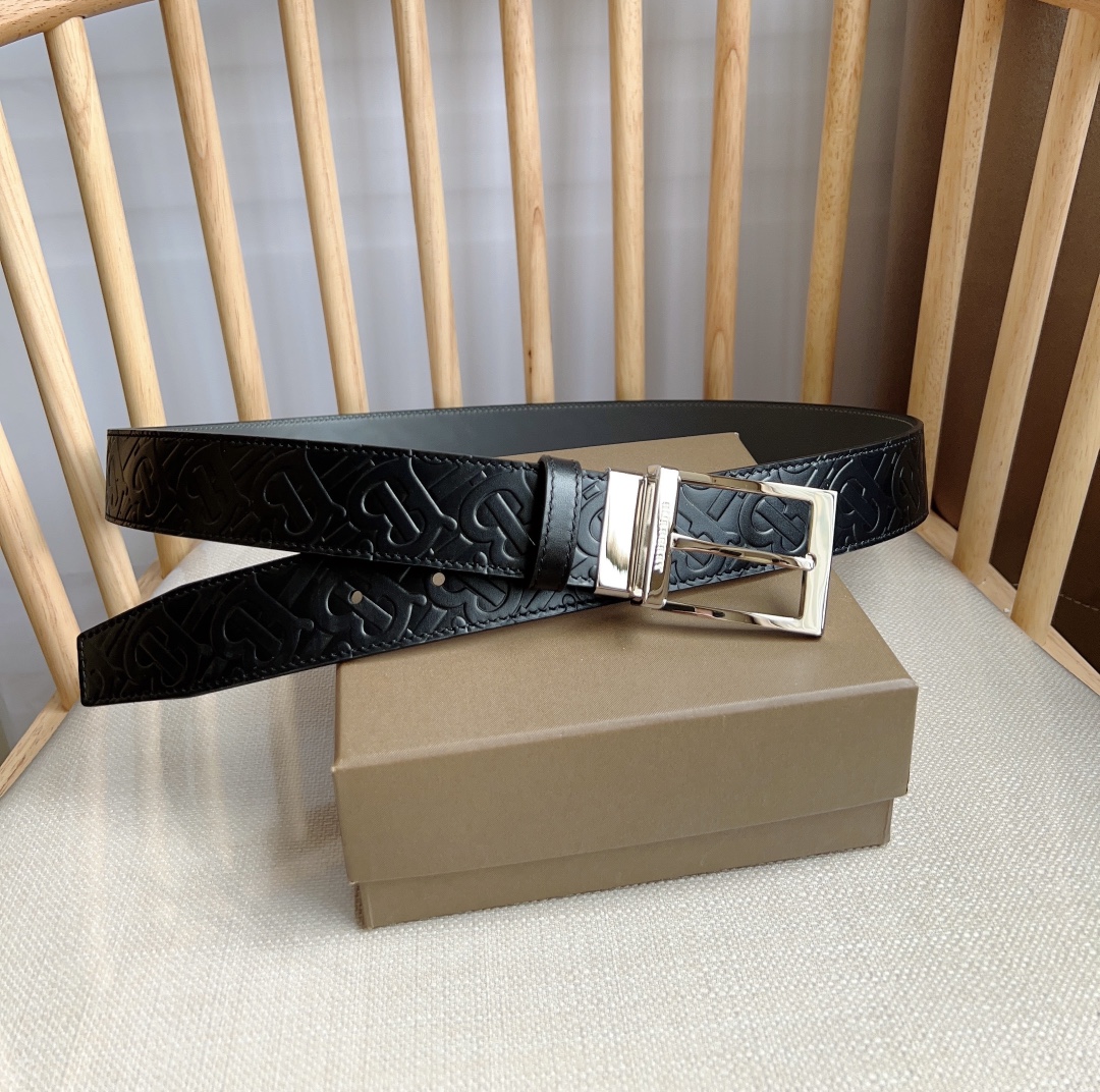 Burberry belt