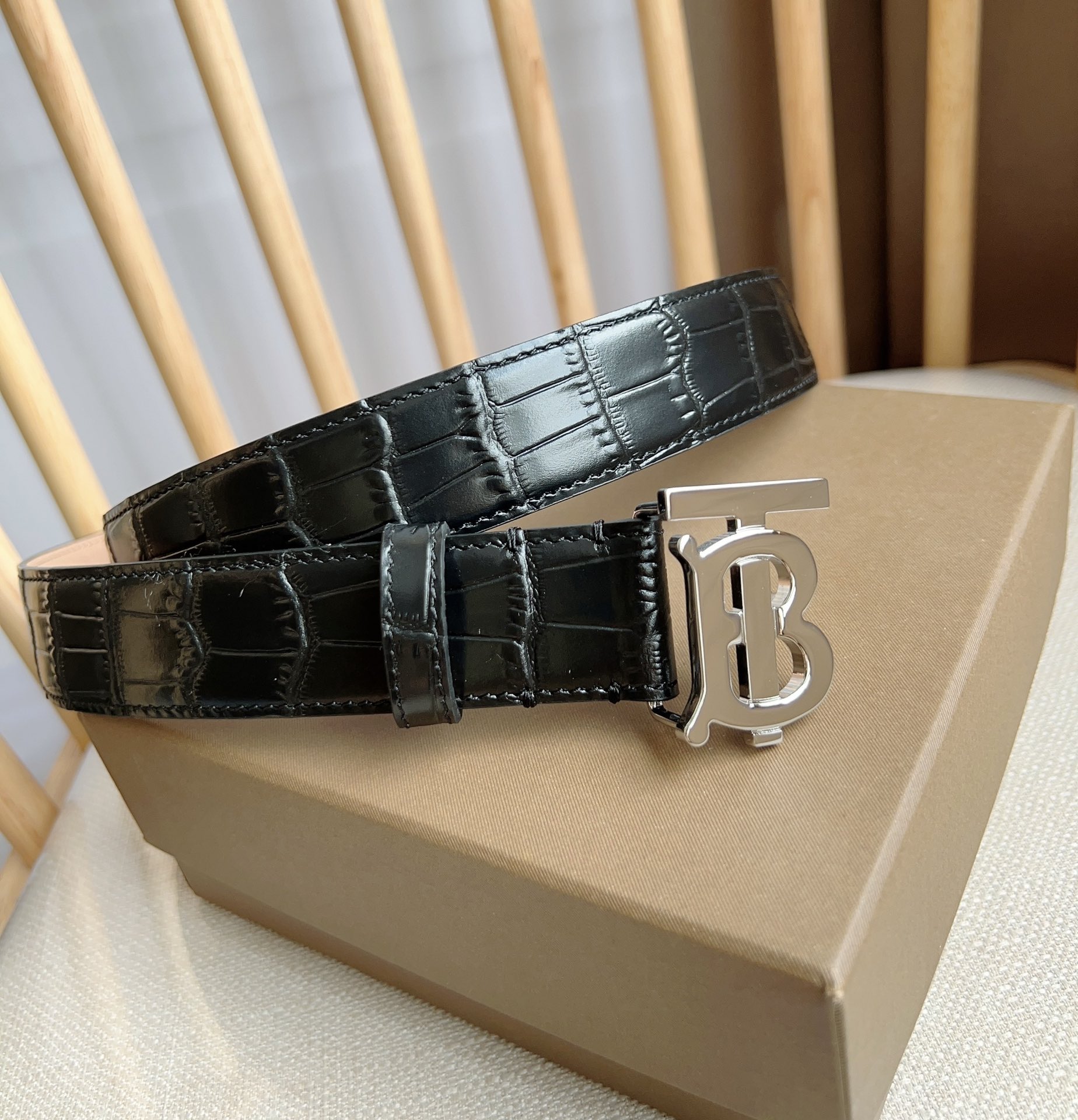 Burberry belt