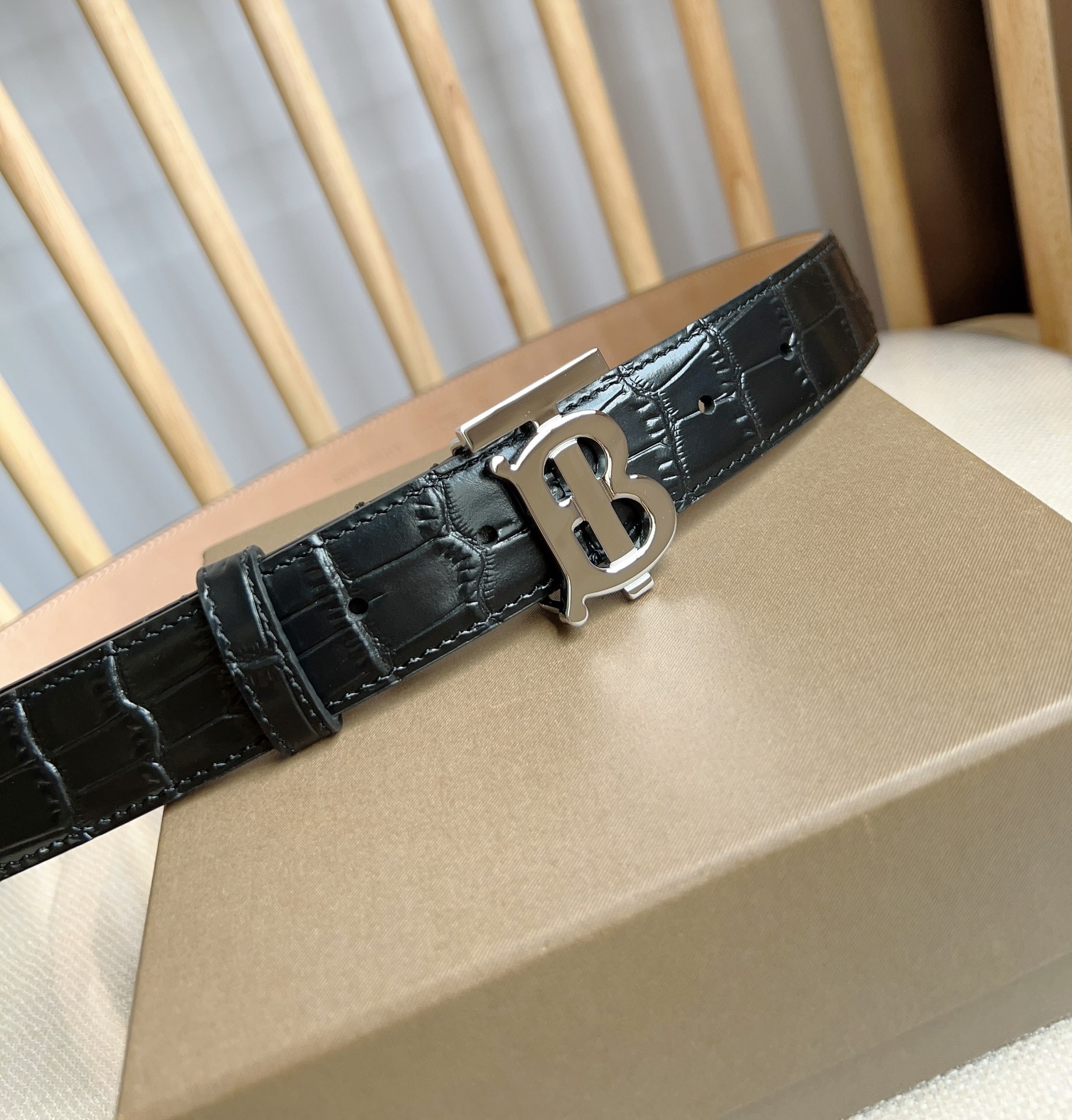 Burberry belt