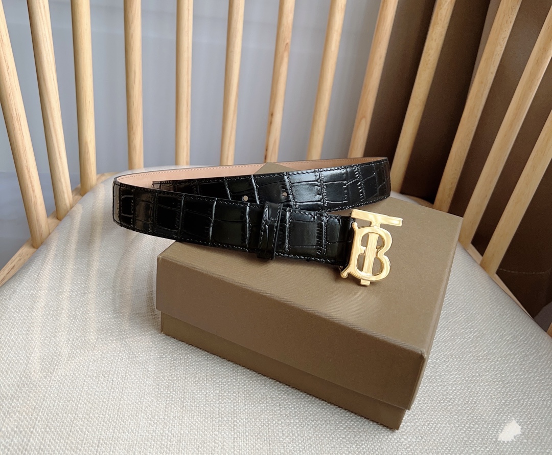 Burberry belt