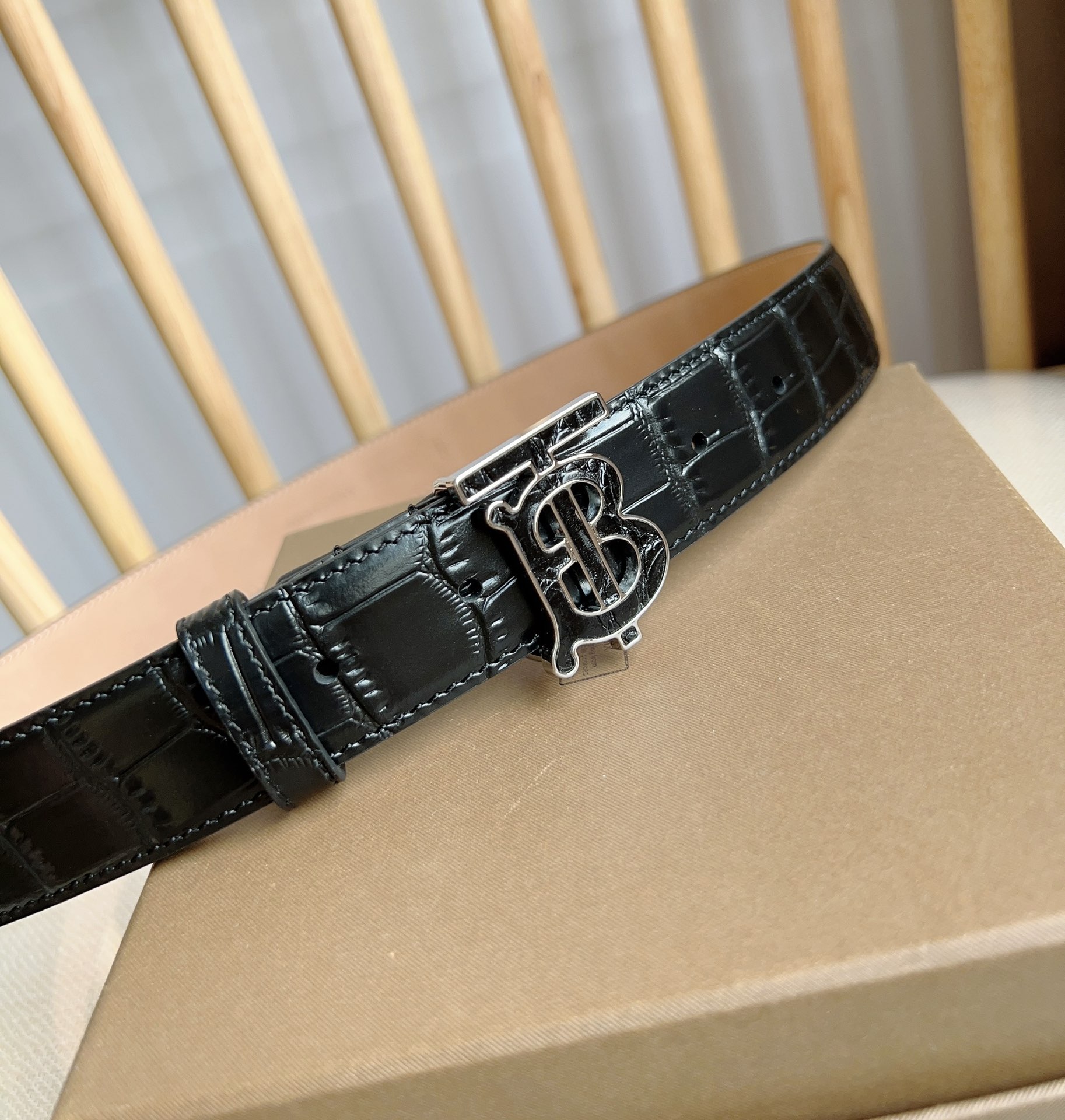 Burberry belt