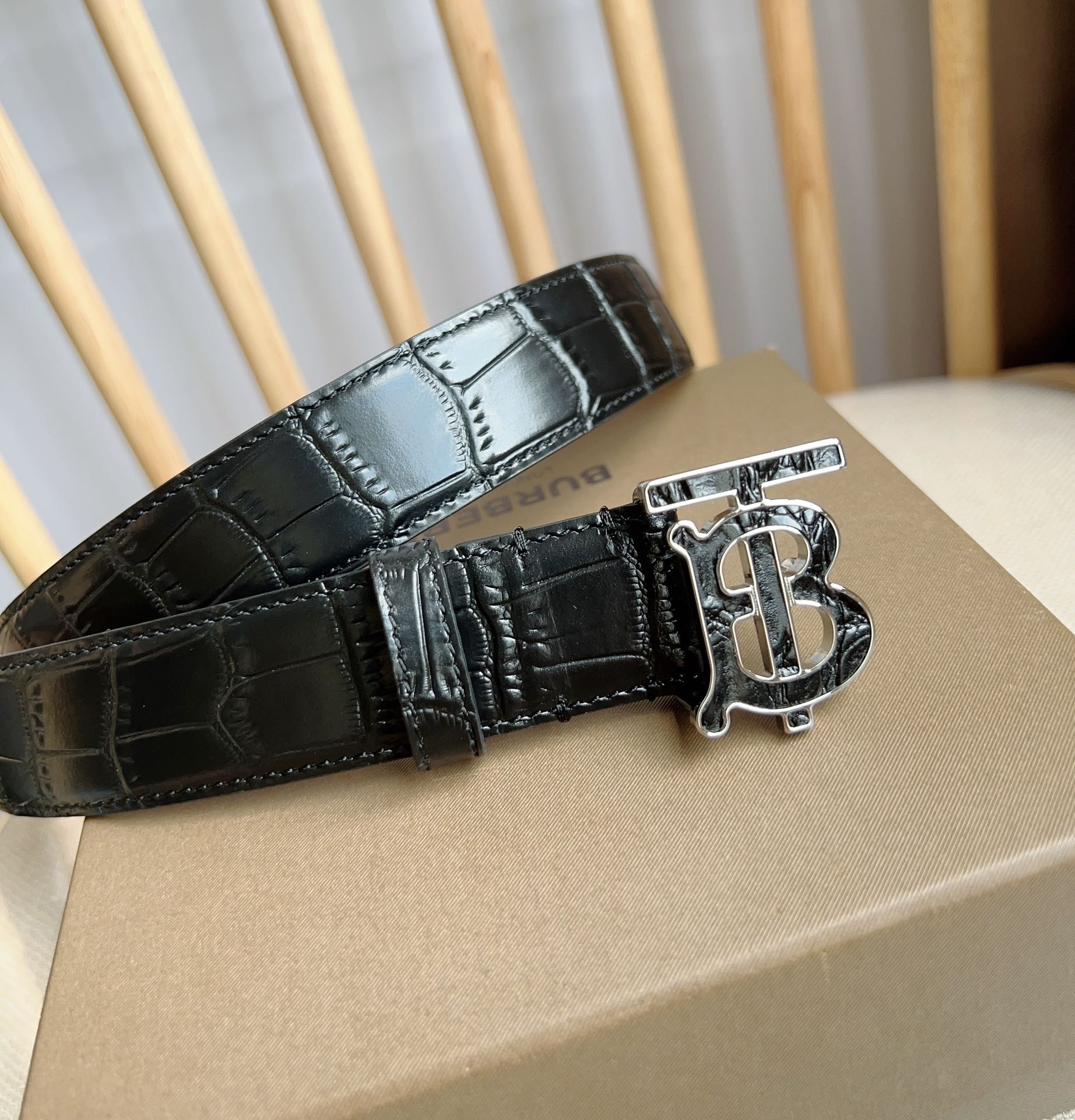 Burberry belt