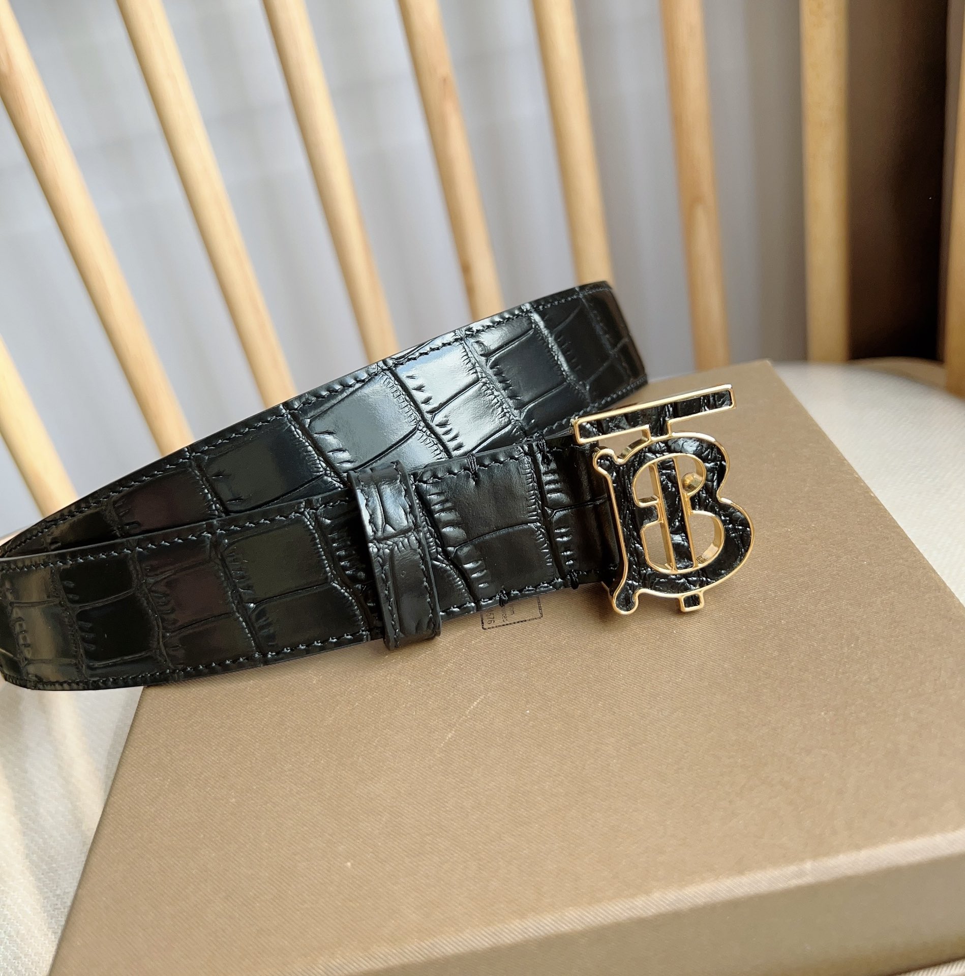 Burberry belt