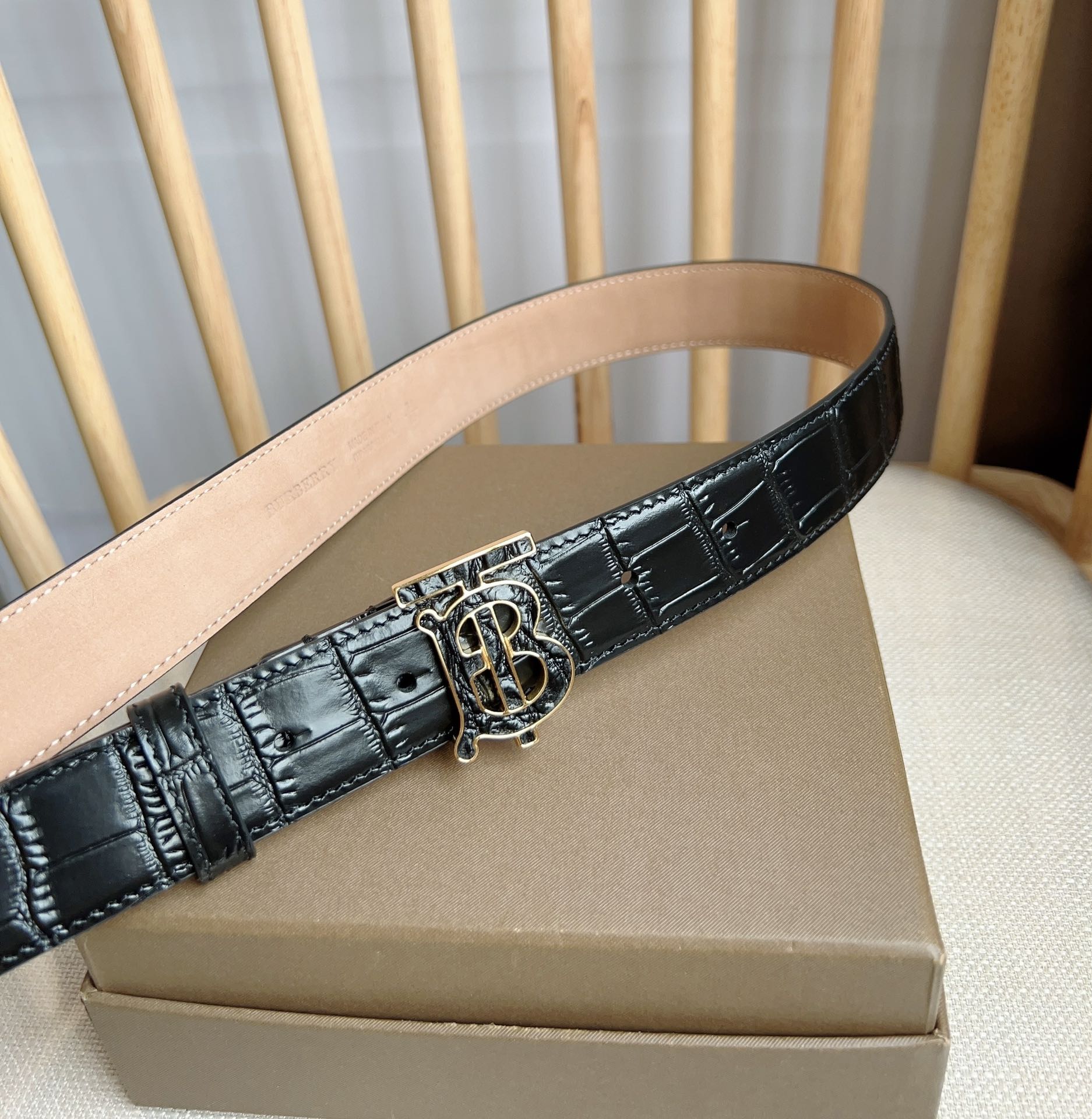 Burberry belt