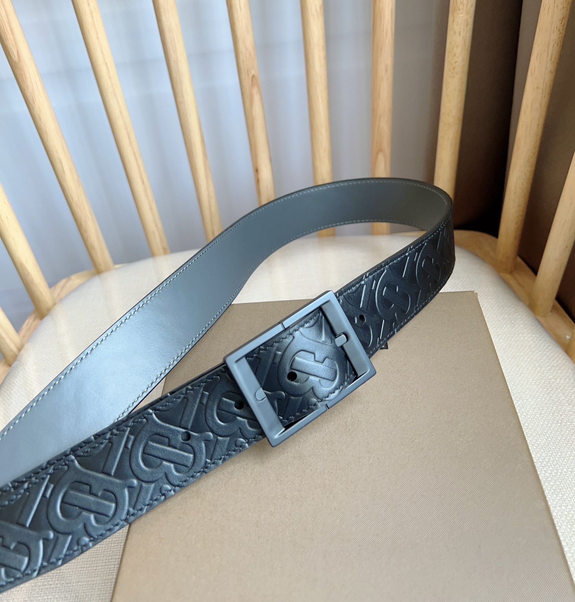 Burberry belt