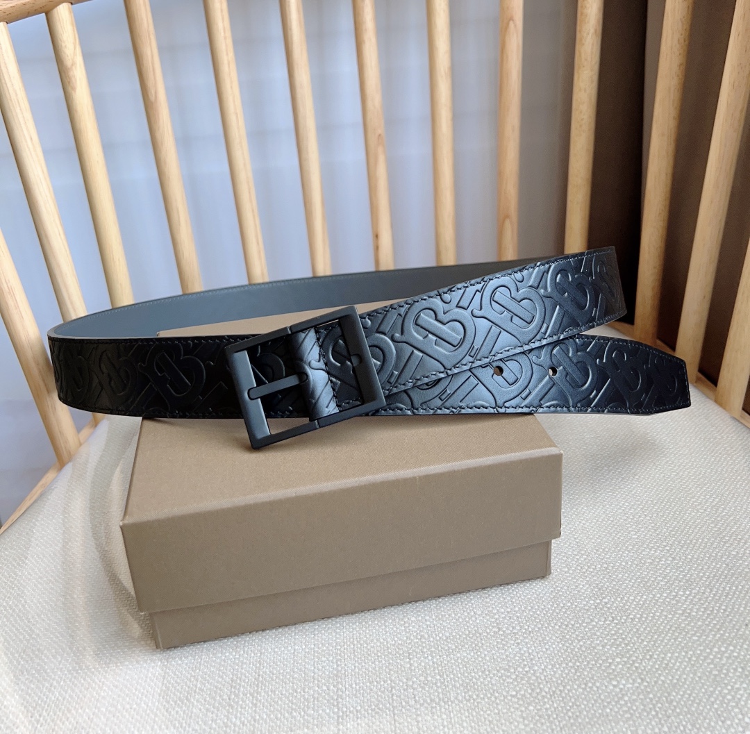 Burberry belt