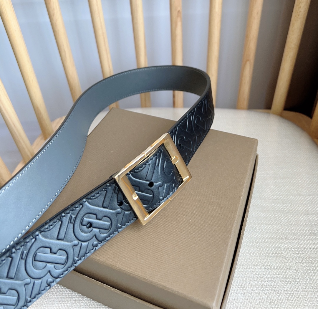 Burberry belt