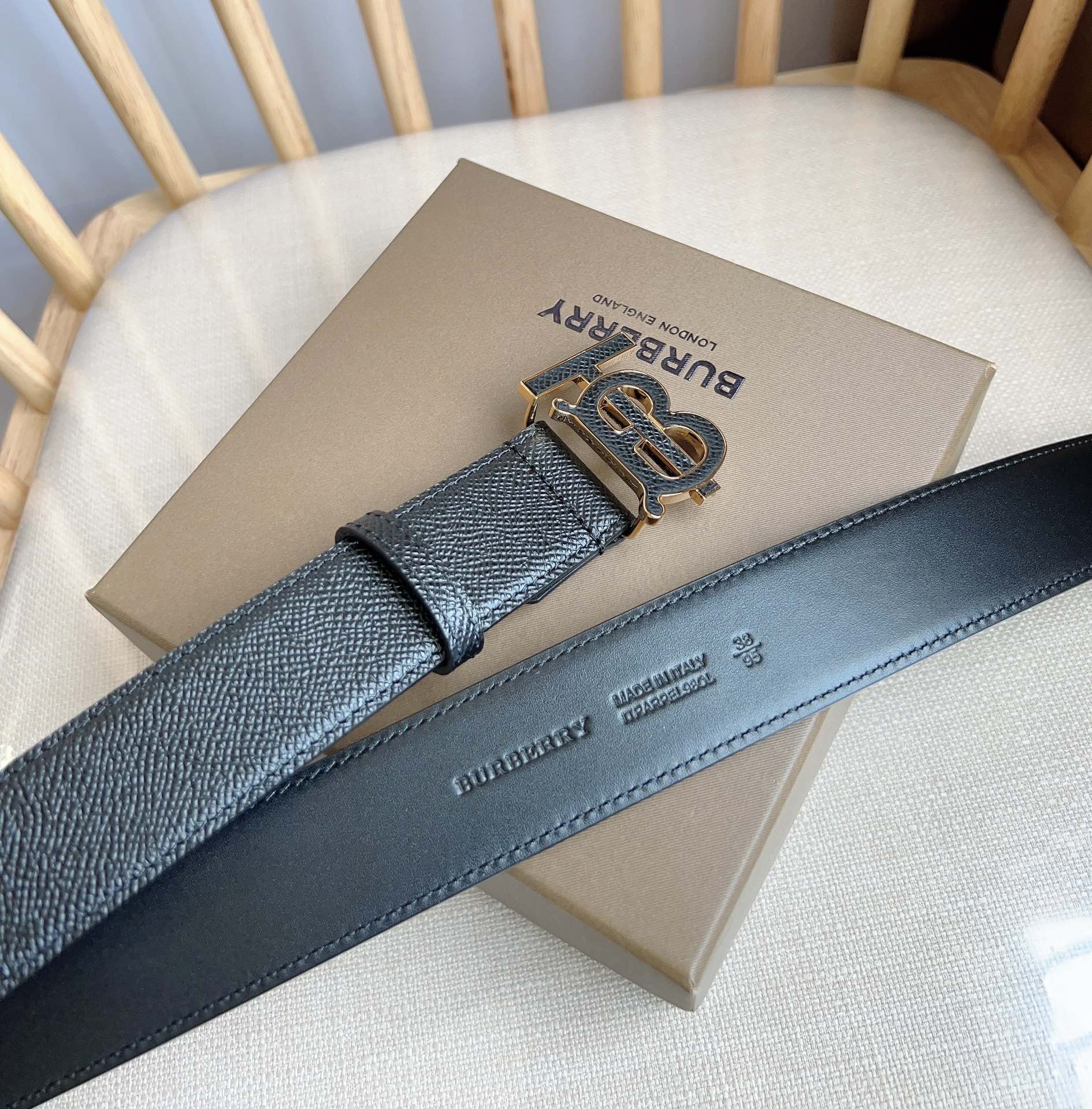 Burberry belt