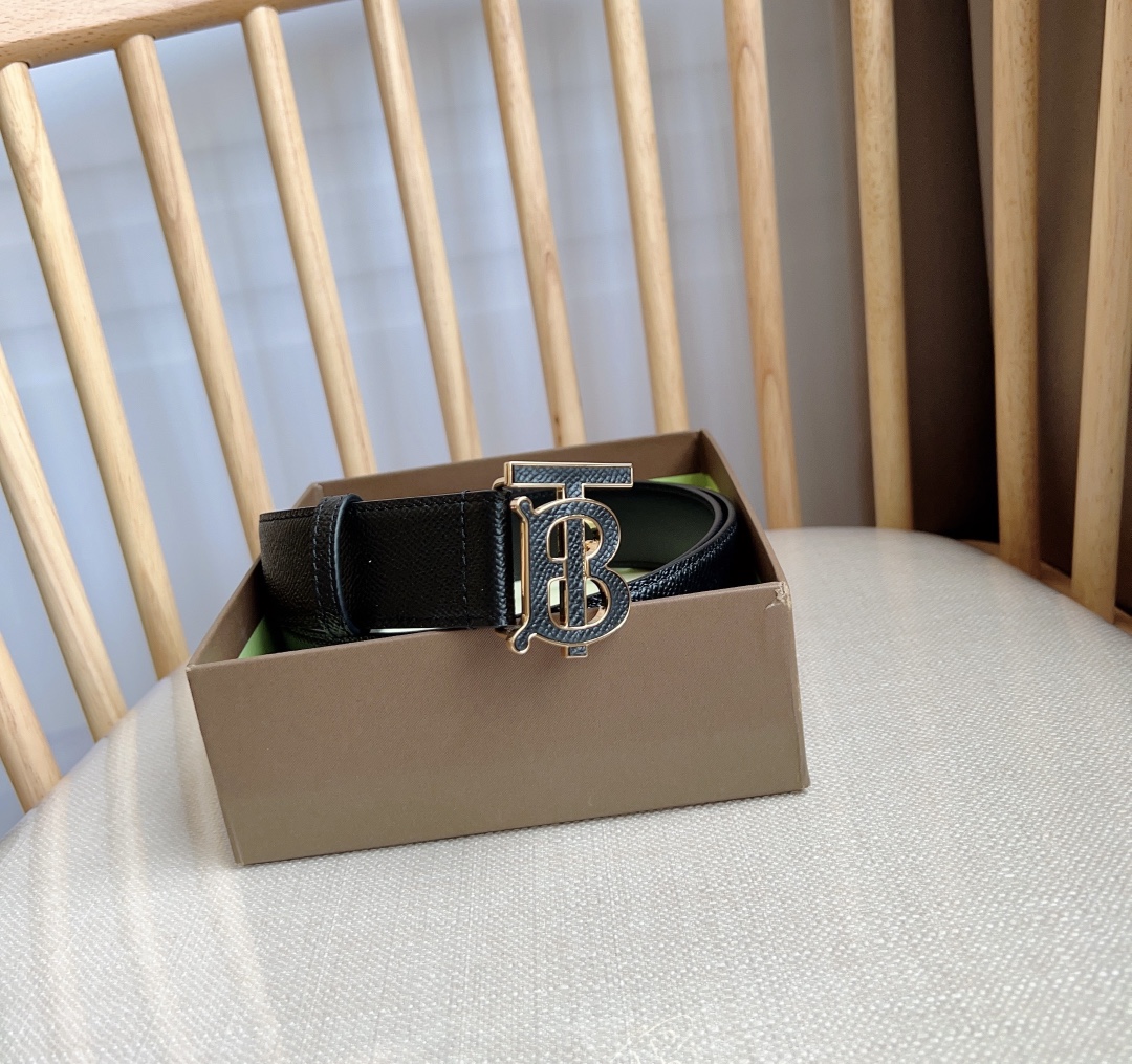 Burberry belt