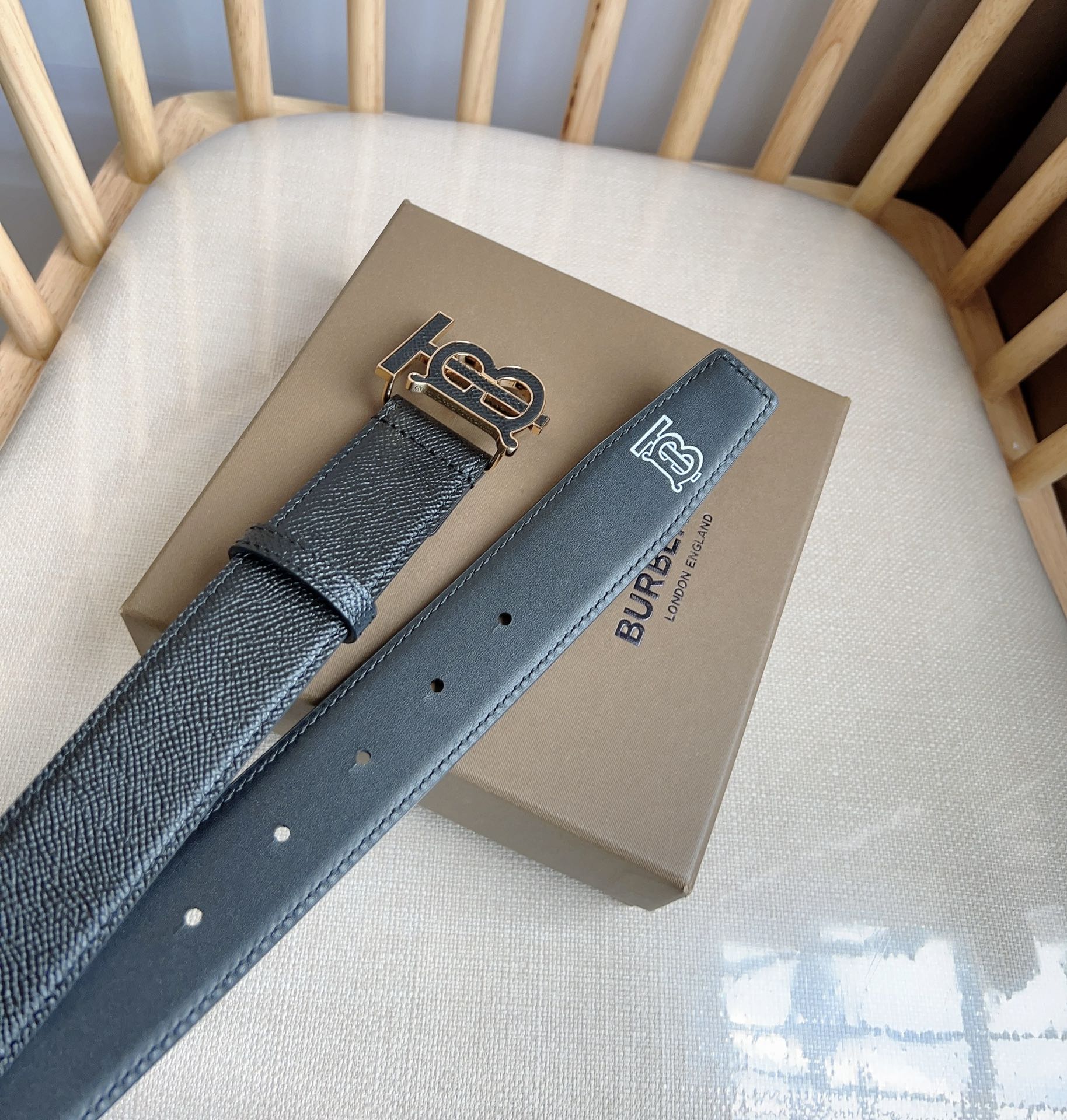 Burberry belt
