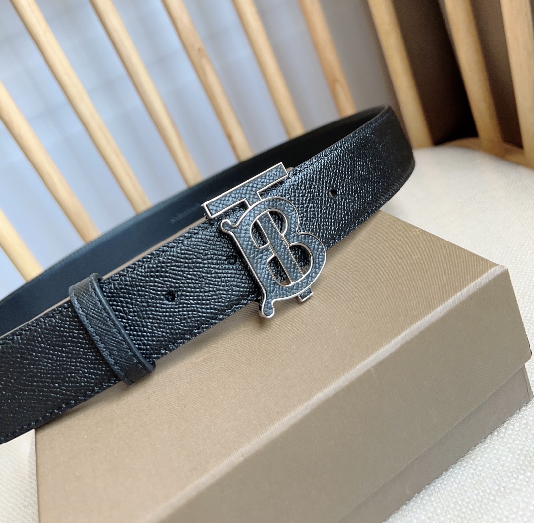 Burberry belt