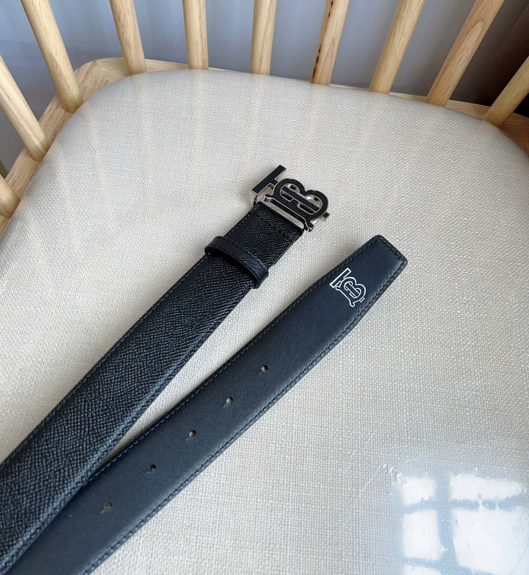 Burberry belt