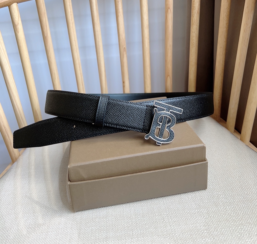 Burberry belt
