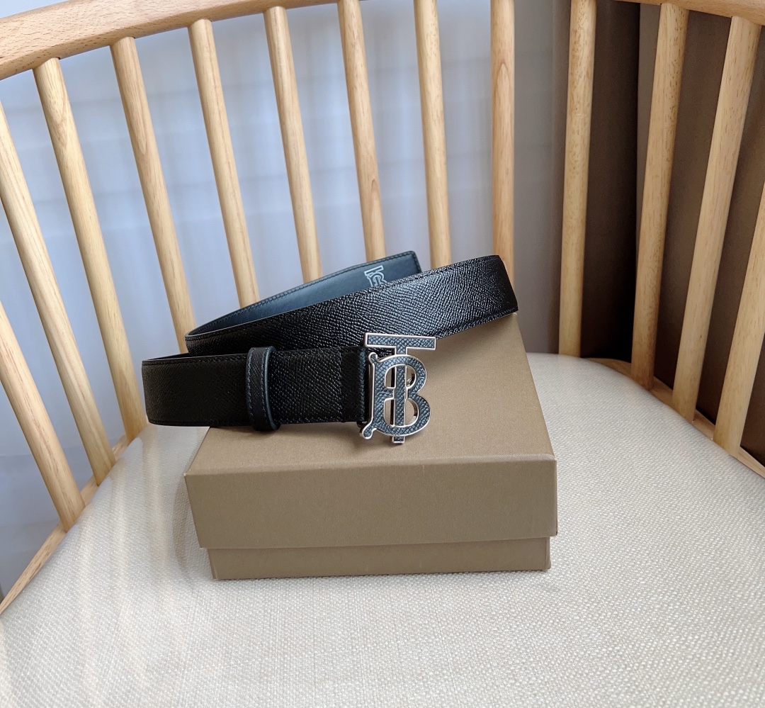 Burberry belt