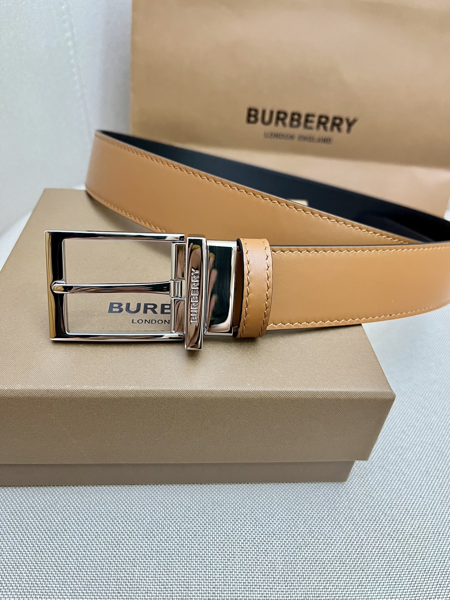 Burberry belt