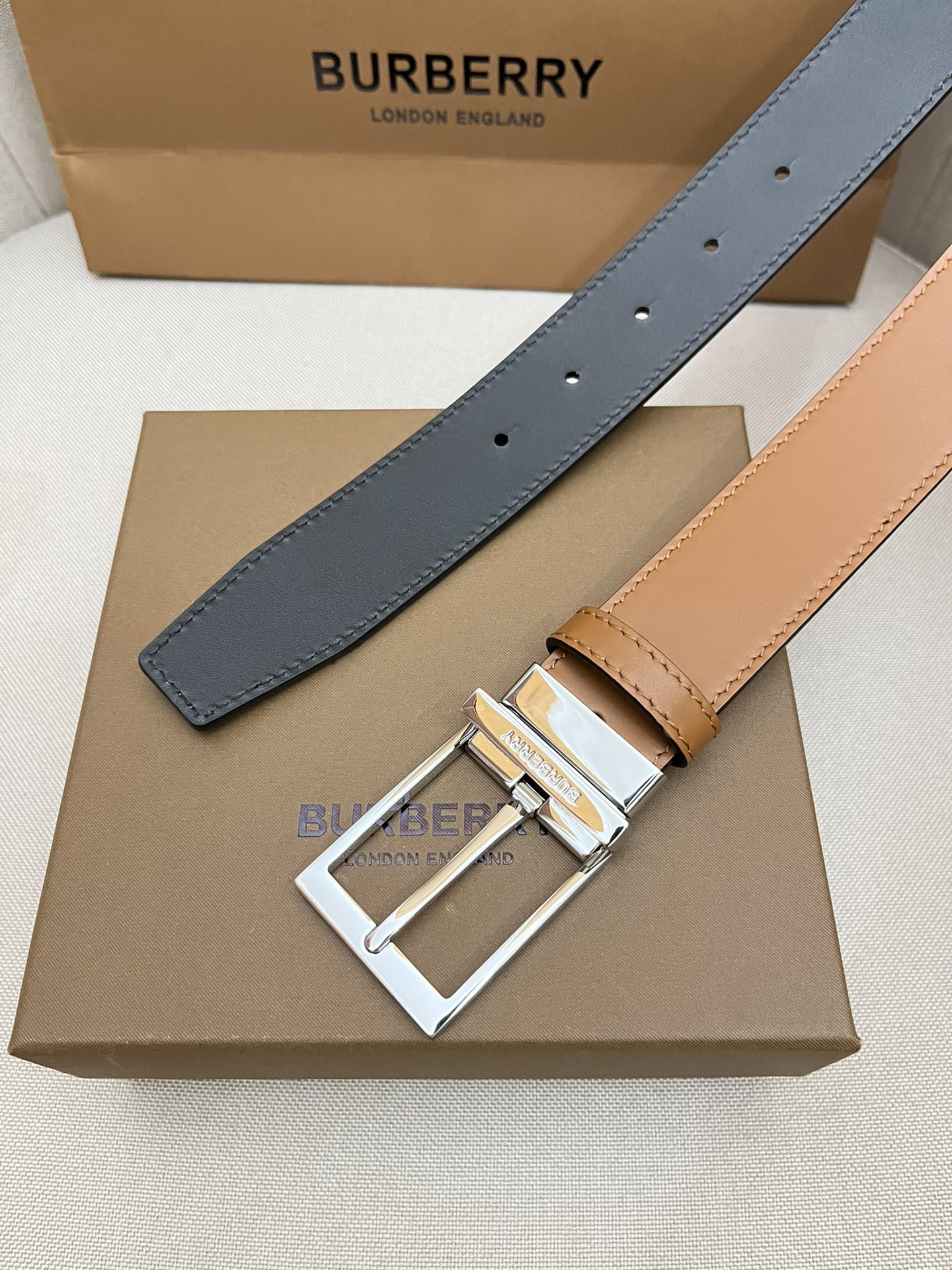 Burberry belt