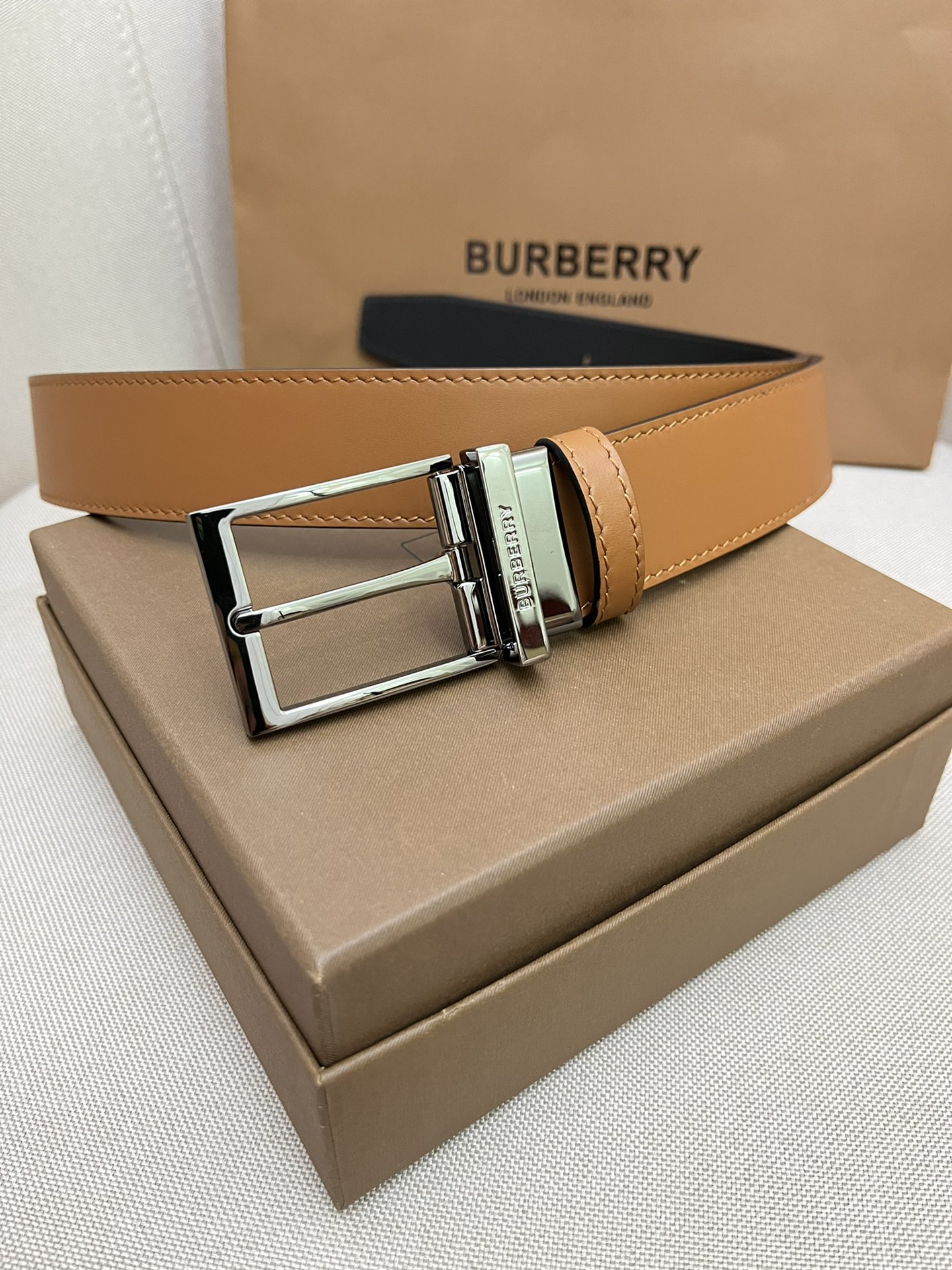 Burberry belt