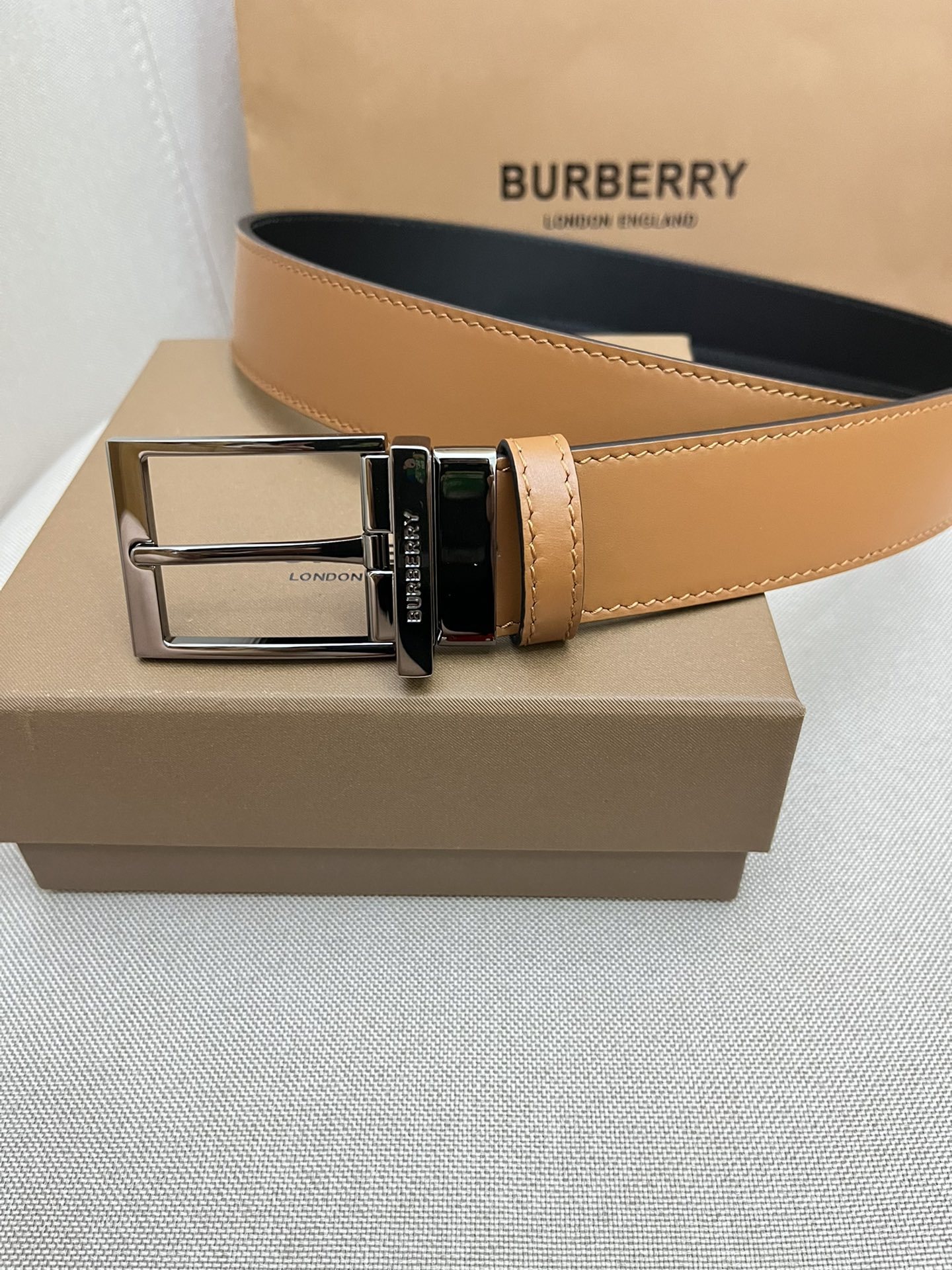 Burberry belt