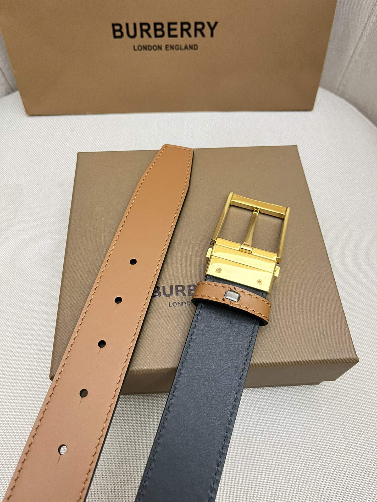 Burberry belt