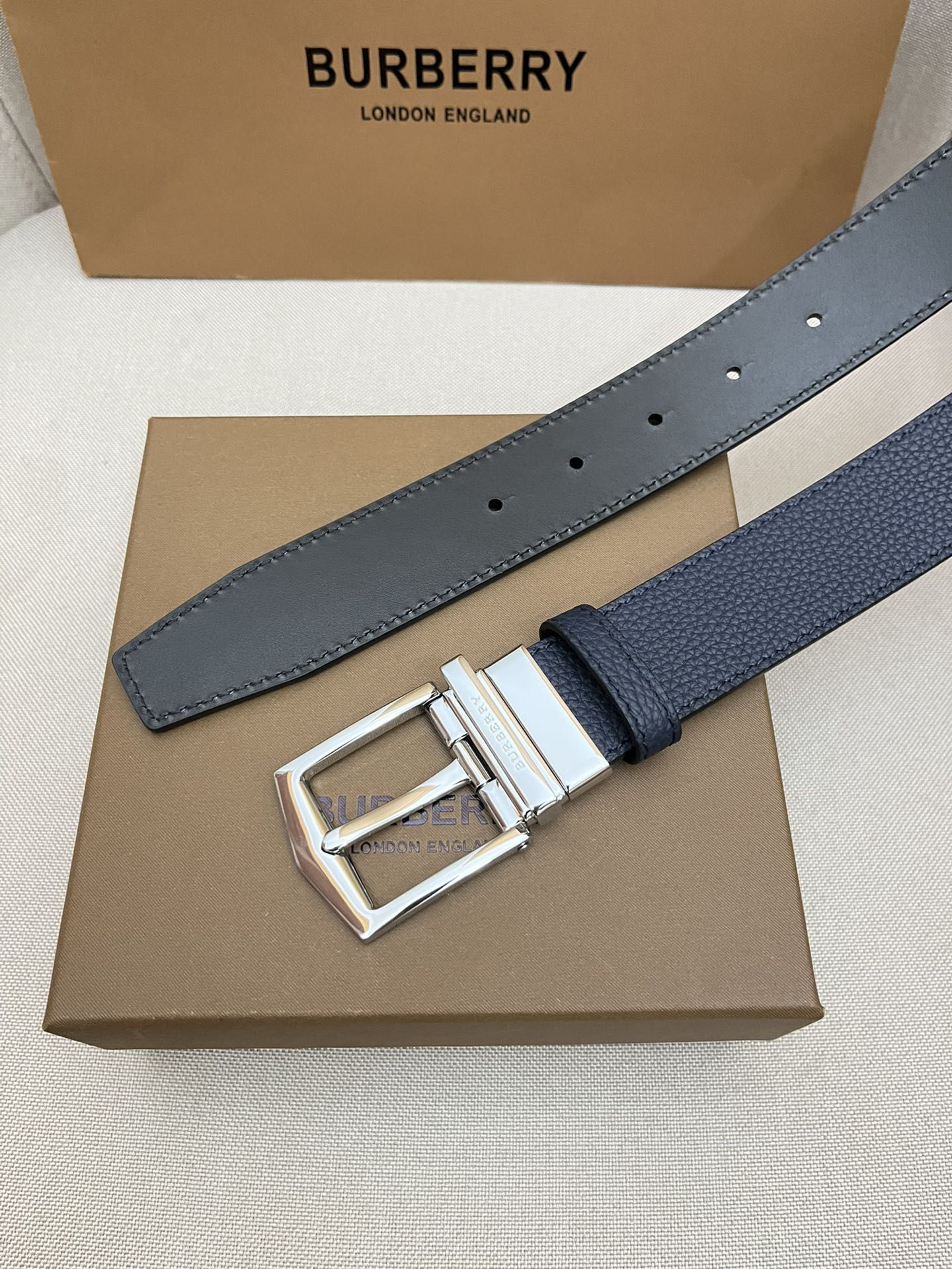 Burberry belt