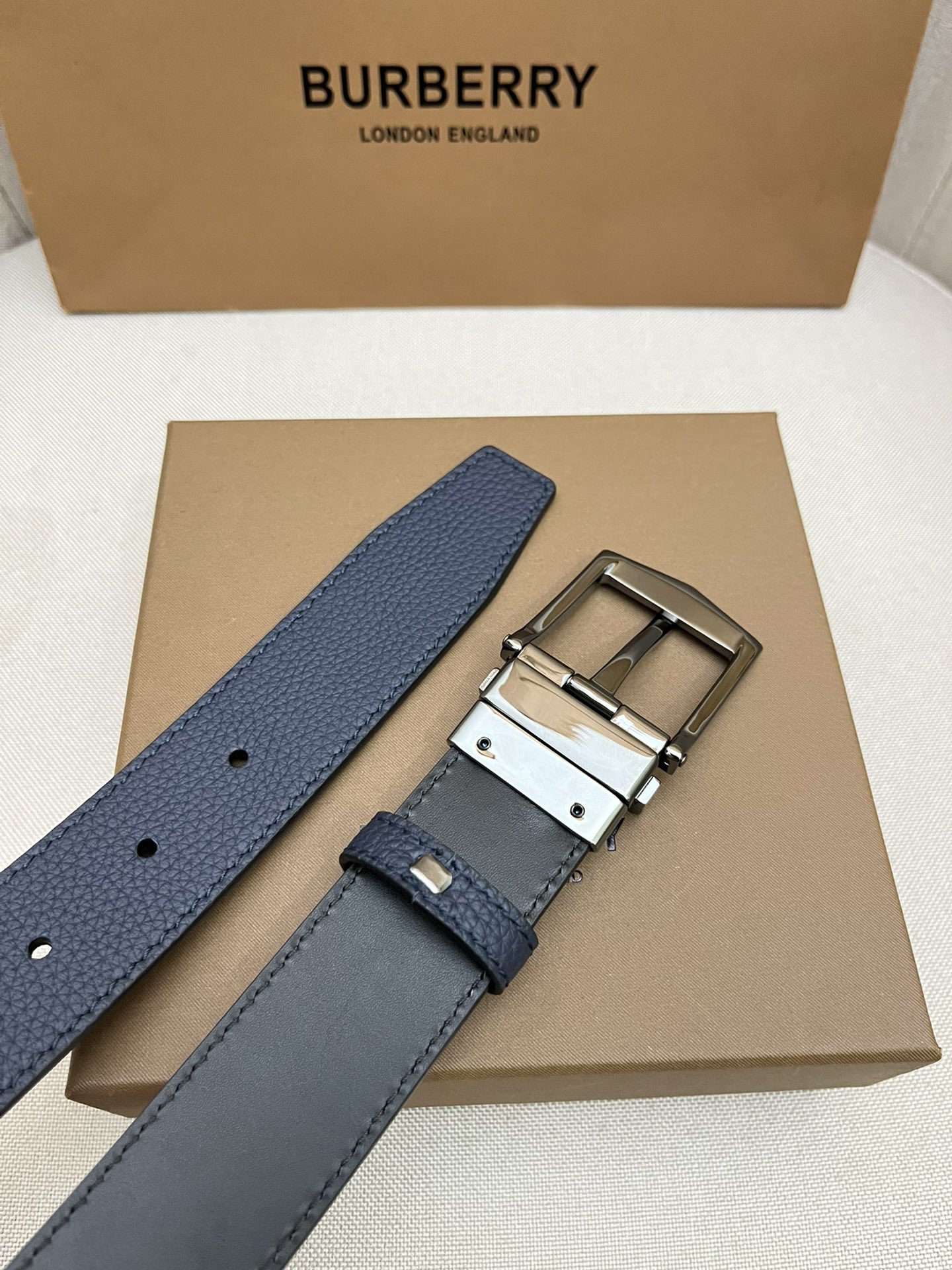 Burberry belt