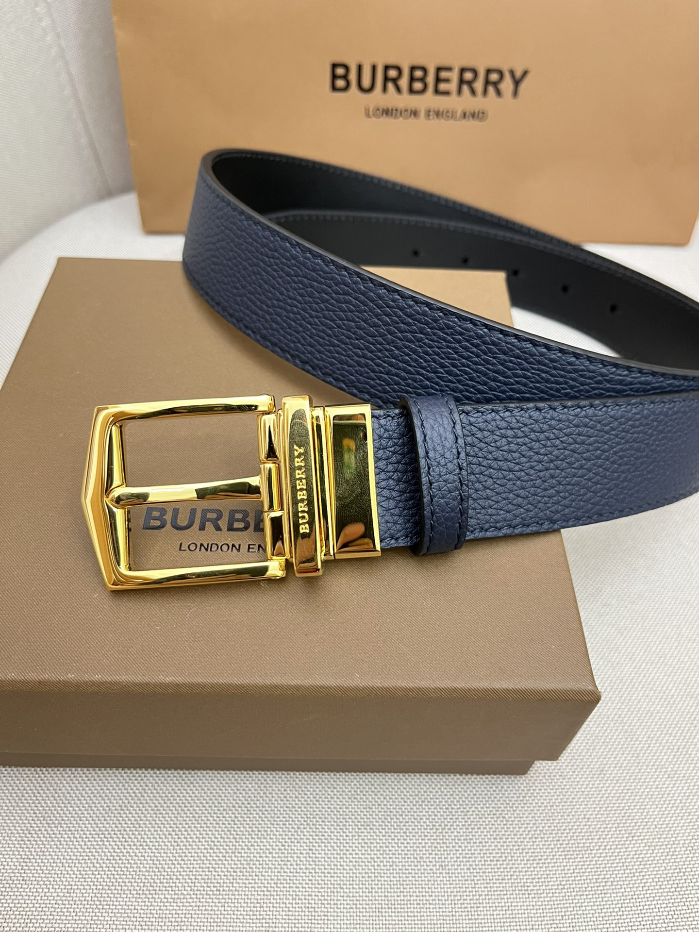 Burberry belt