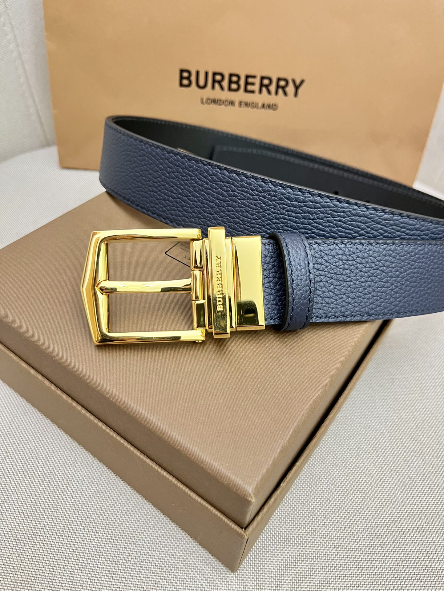 Burberry belt
